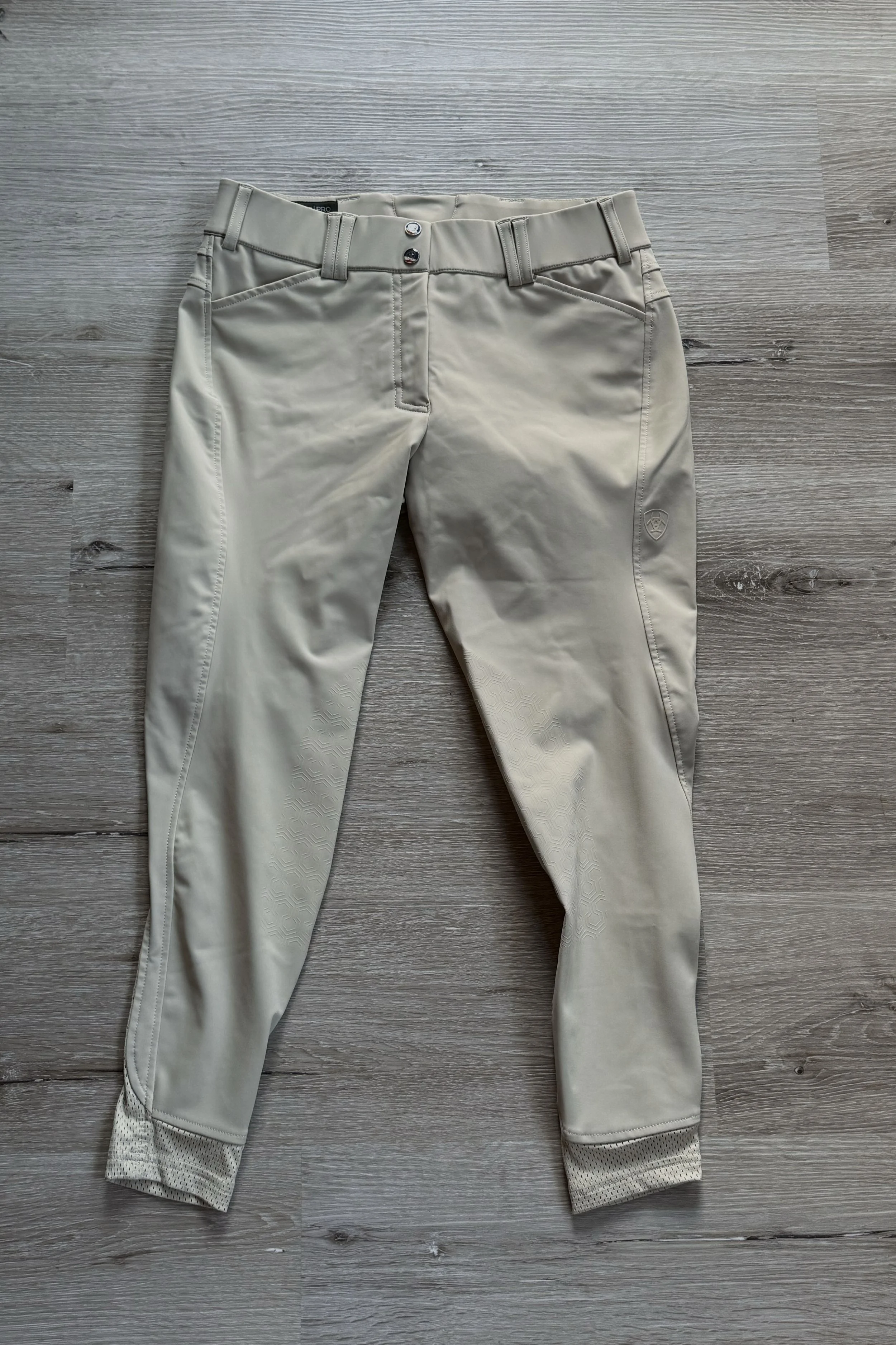 ariat tan grip 1 .jpg