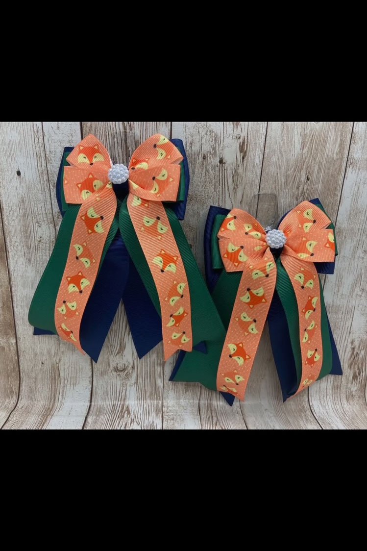 Benny Bows Horse Show Bows - Orange Fox On Hunter Green & Navy Classic