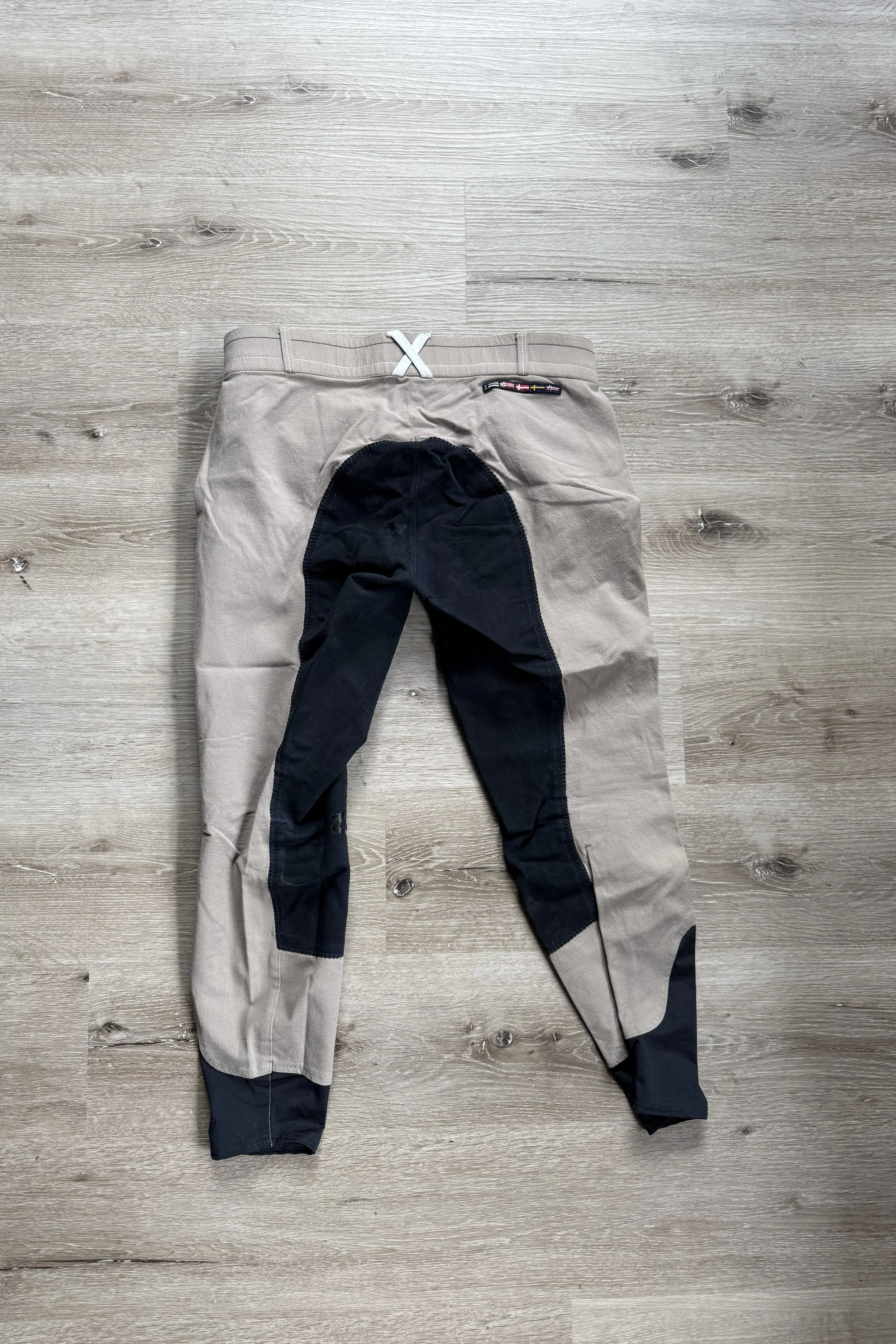 taupe 1.jpg