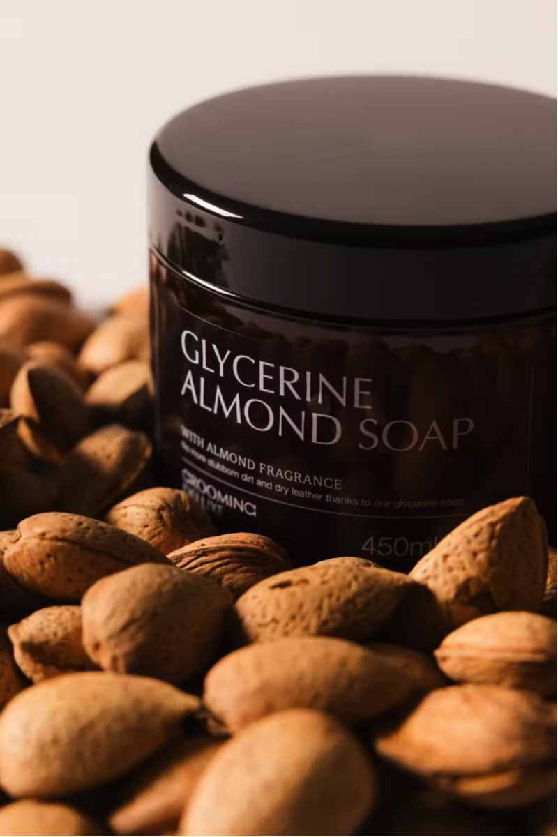 Grooming Deluxe By Kentucky Horsewear - Glycerine Almond Soap - 450ml - 2nd Round Equestrian
