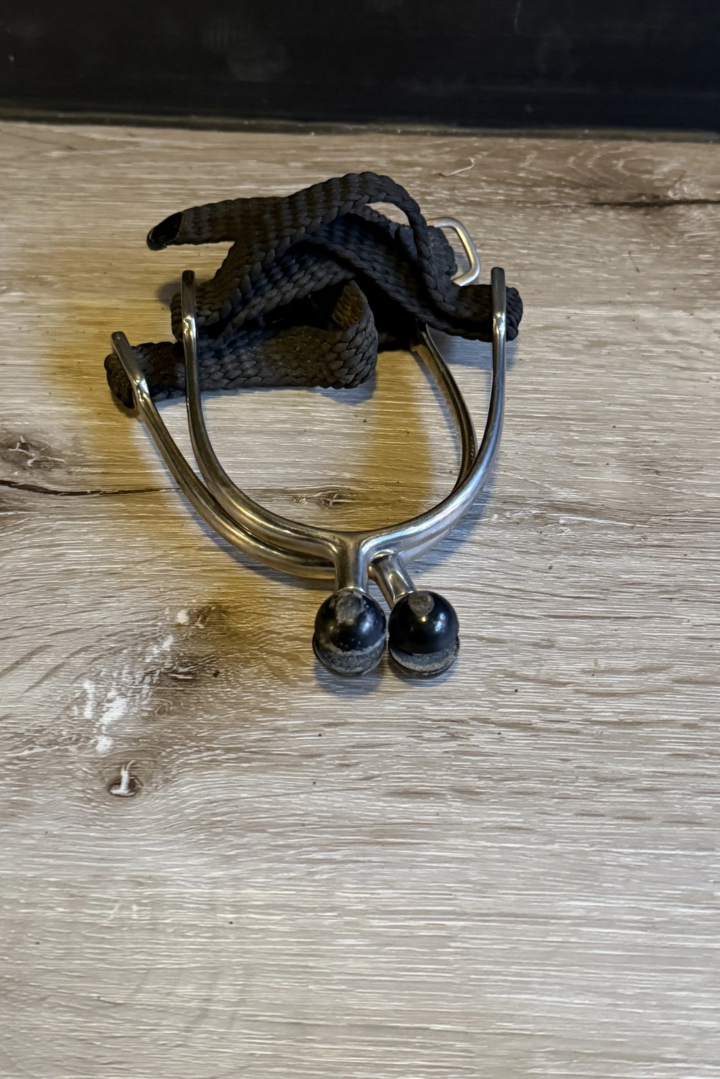 Roller Spurs With Nylon Spur Straps - 1"