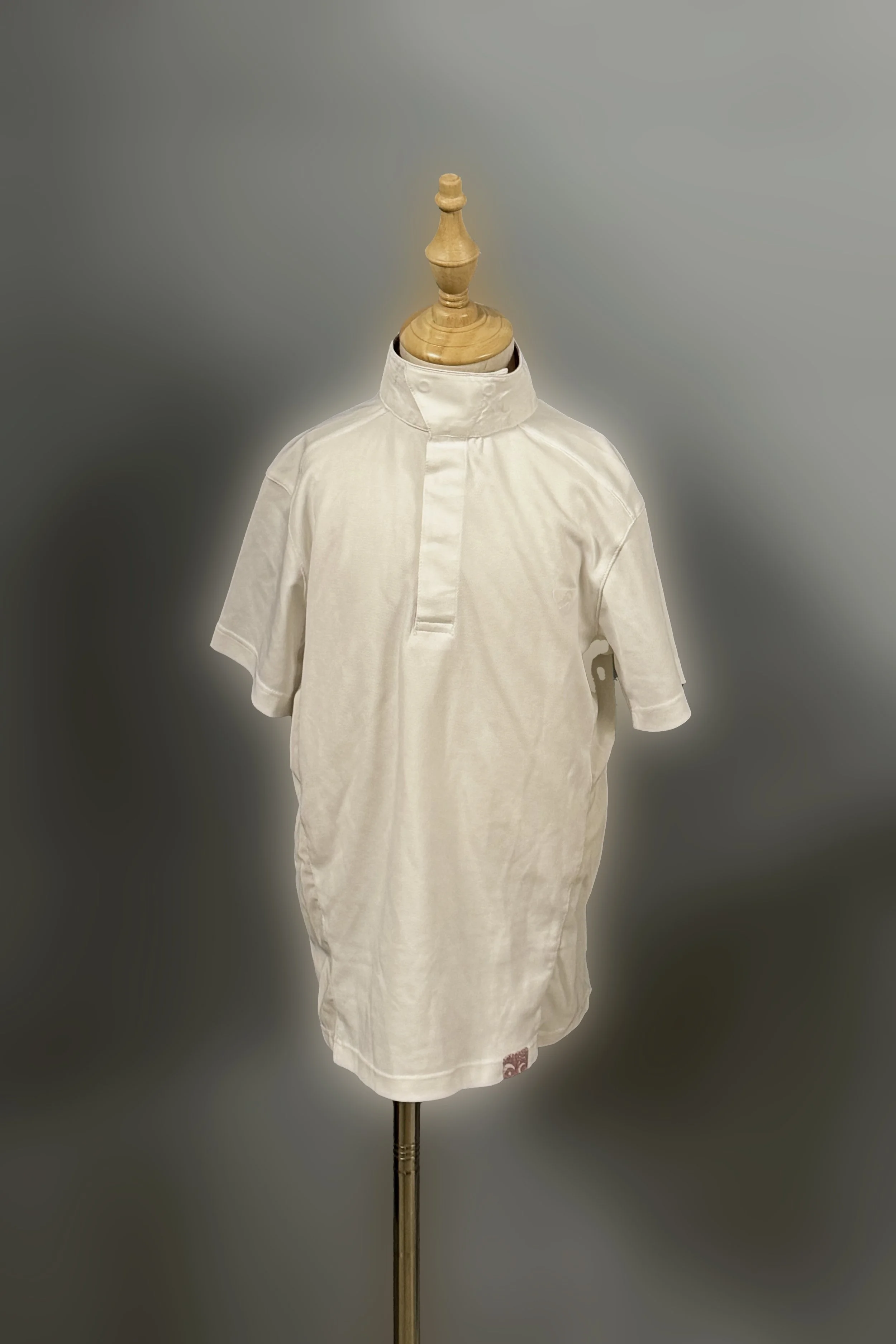 Aubrion Short Sleeve Show Shirt In White - Kids Medium