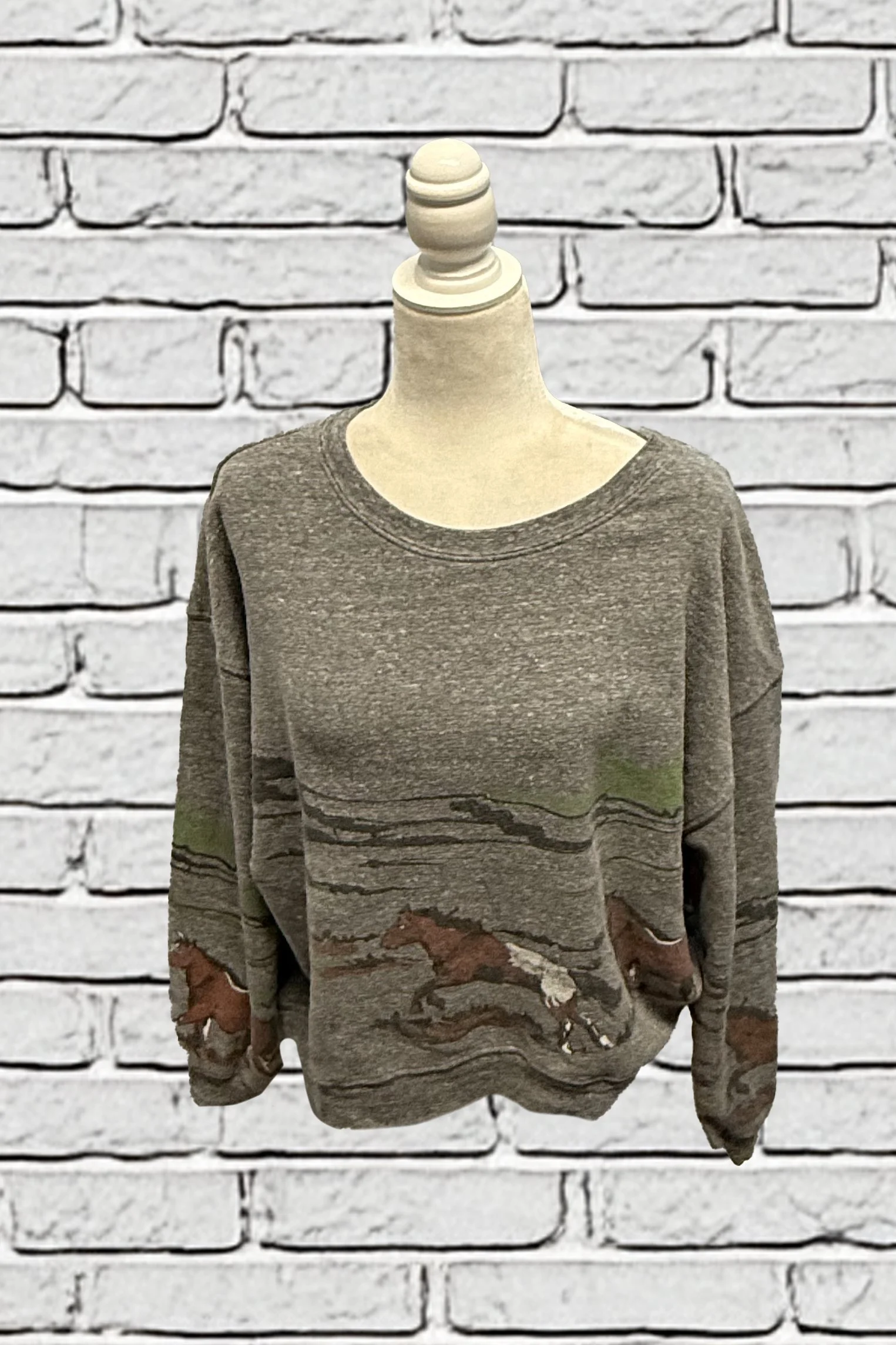 horse sweater 2 .jpg