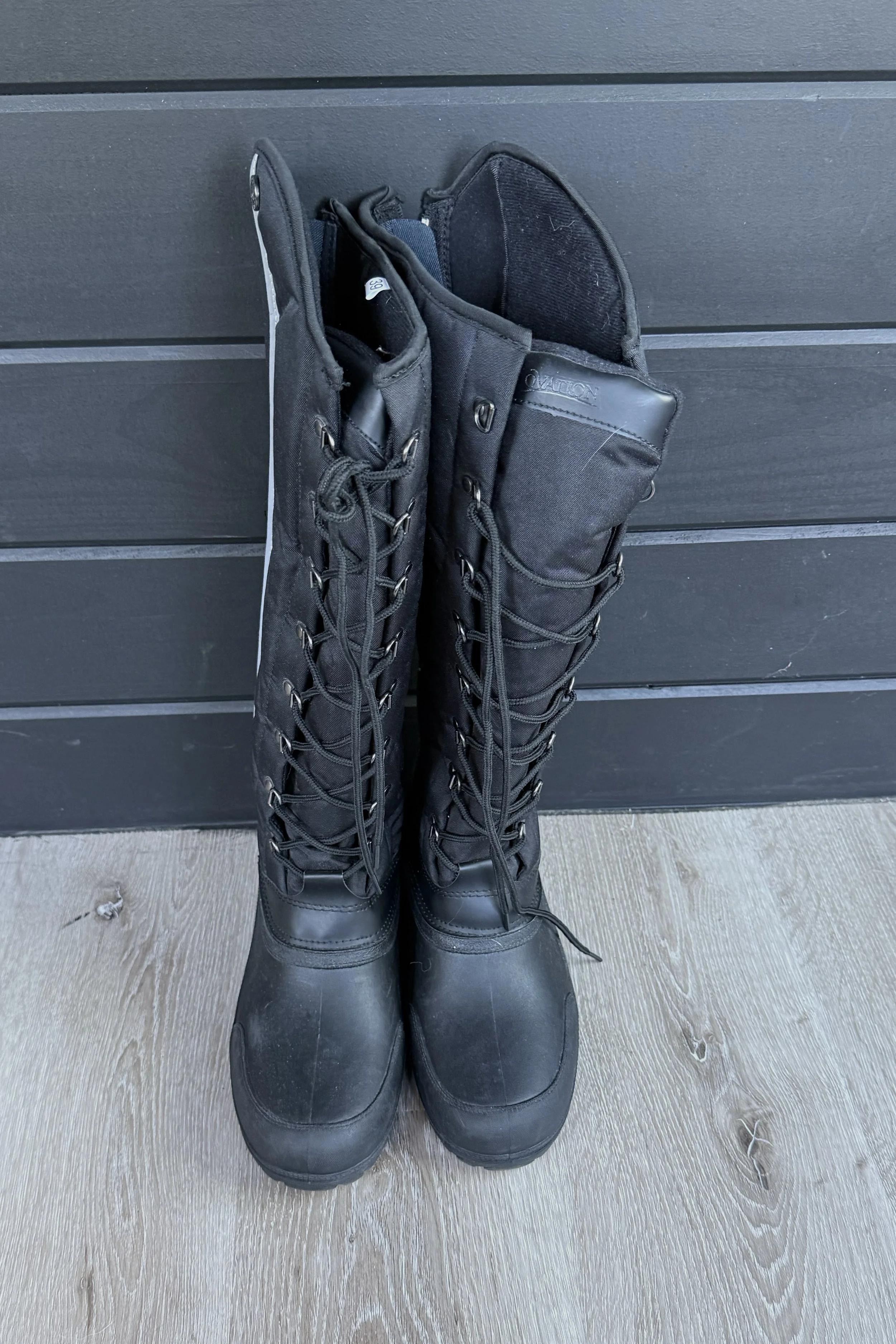 winter boots 3.jpg