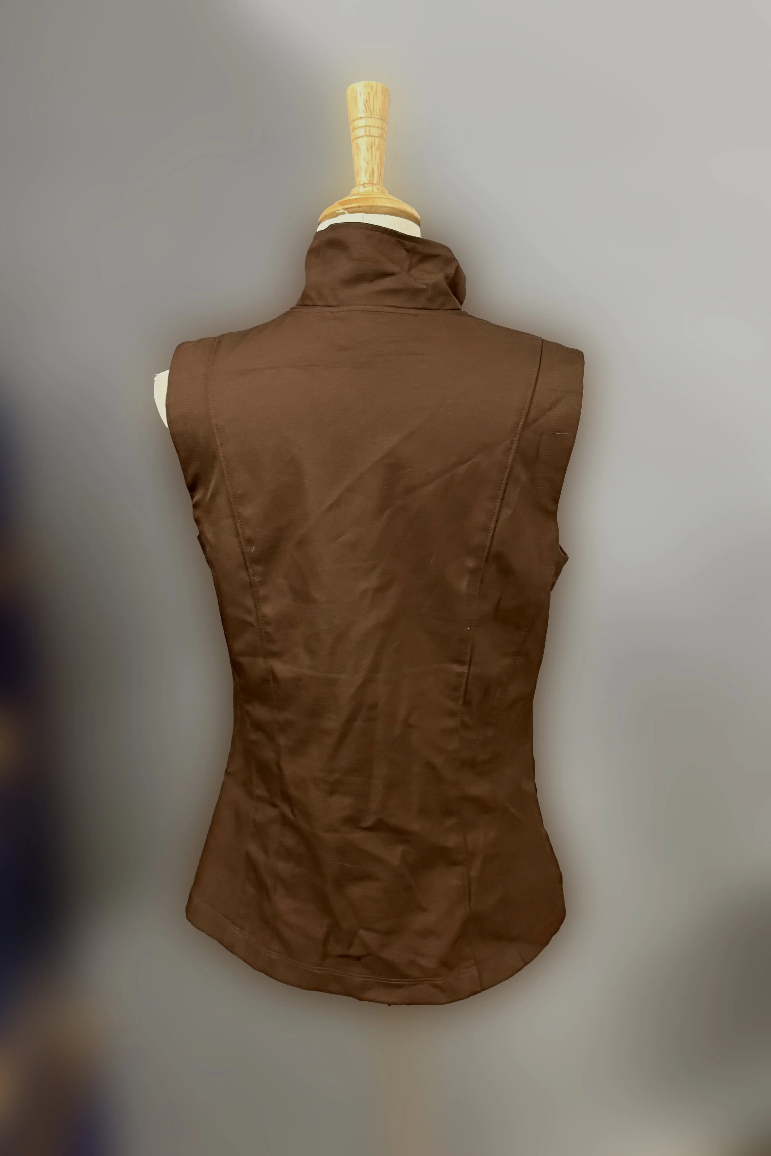 ariat vest 1.jpg
