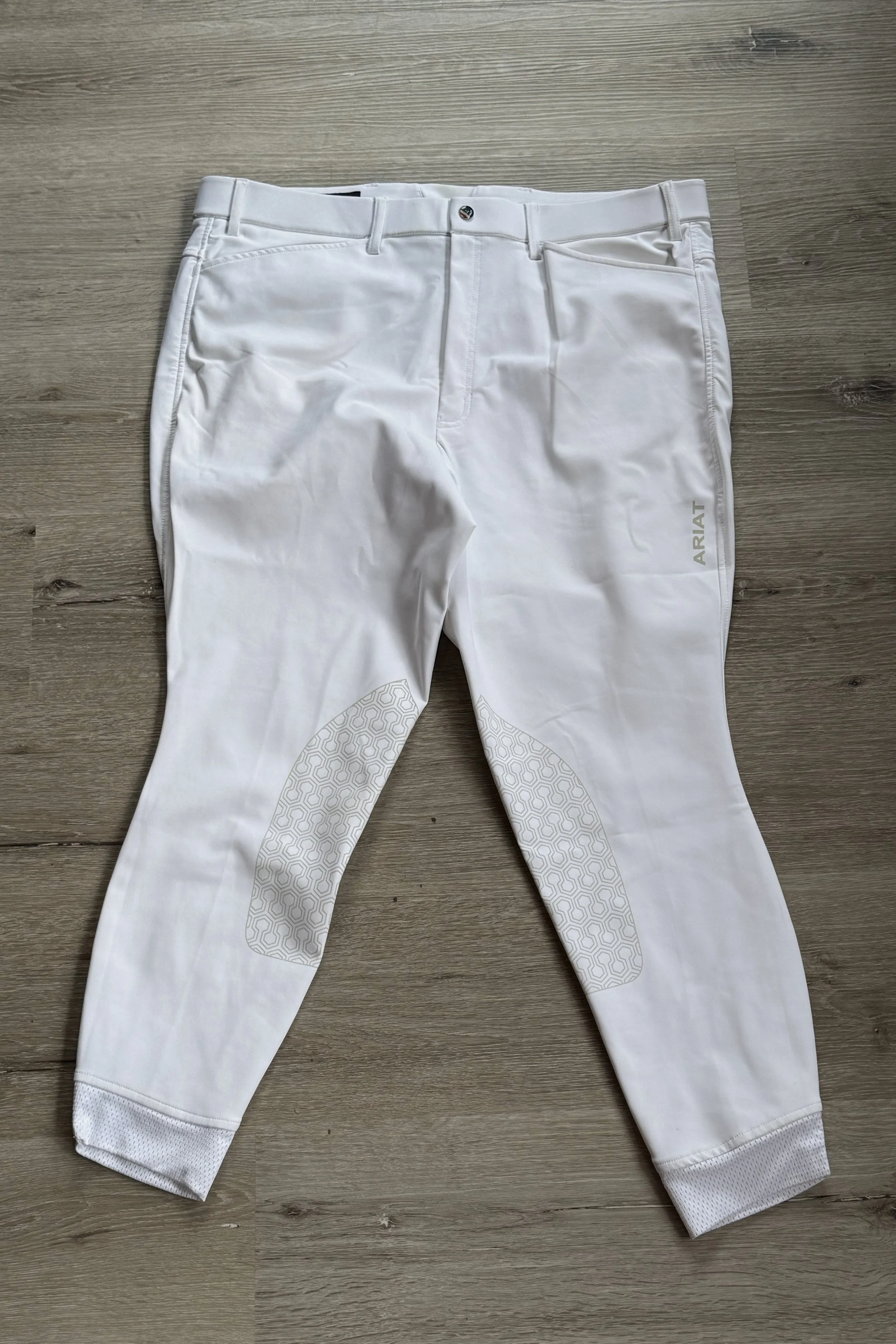 Ariat white 2.jpg