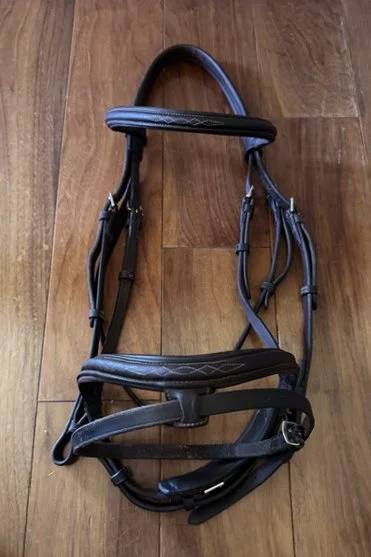 Vespucci Padded Fancy Raised Jump Bridle In Dark Brown - Full