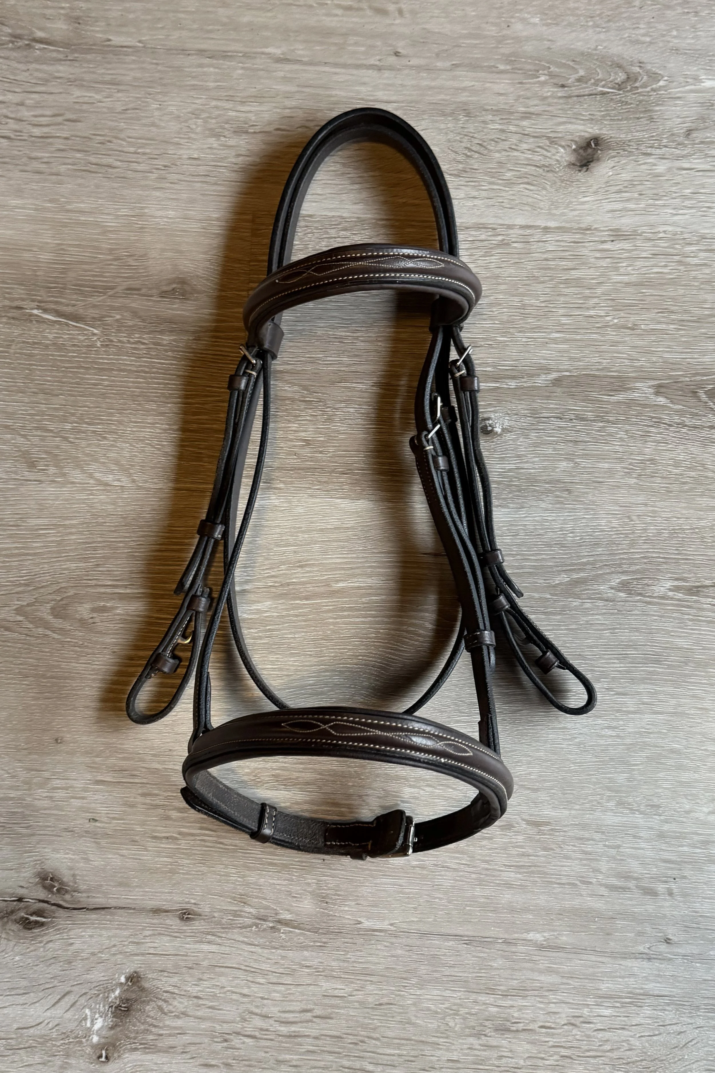 padded fancy stitched bridle.jpg