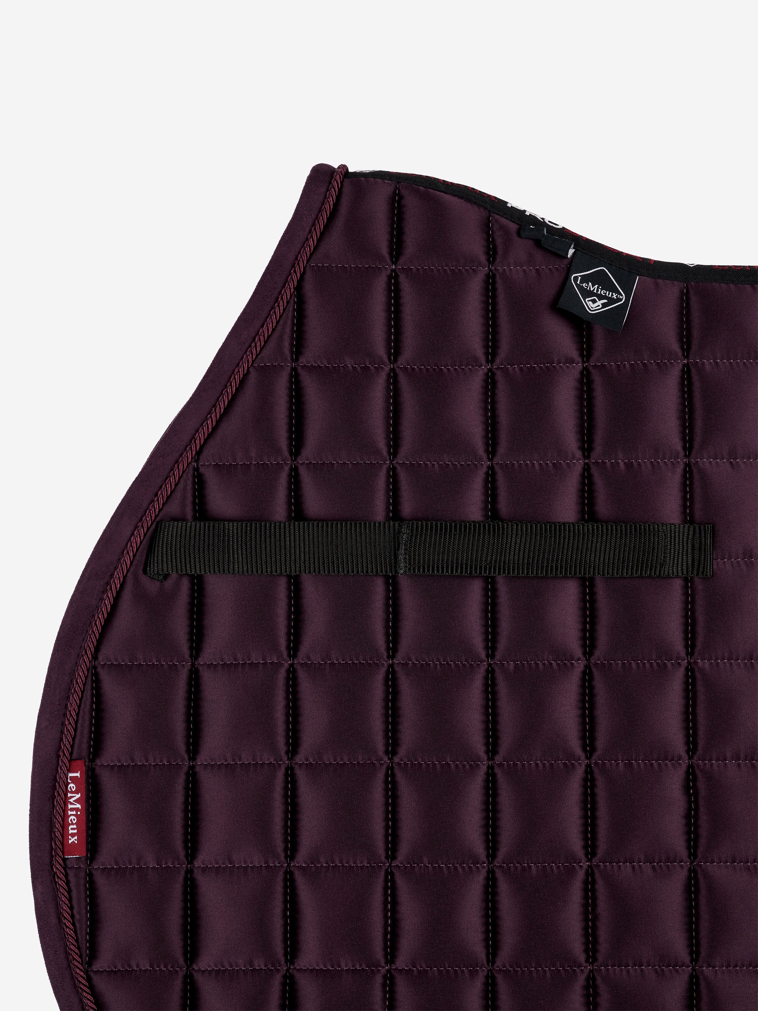 lm-aw22-saddlepad-loiregp-fig-hr_1.jpeg