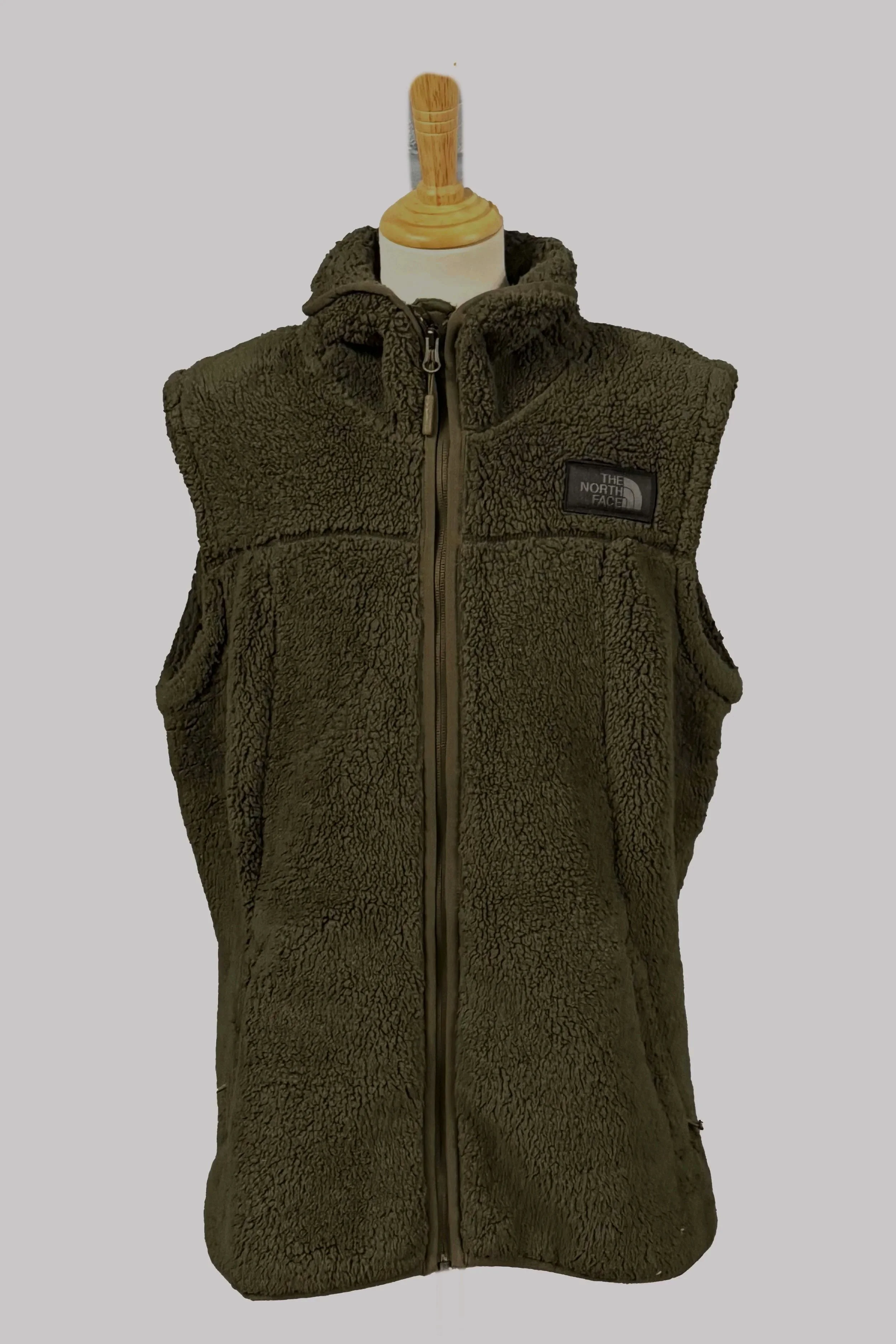 The North Face Women's Campshire Fleece Sherpa Vest Jacket In Moss - Large