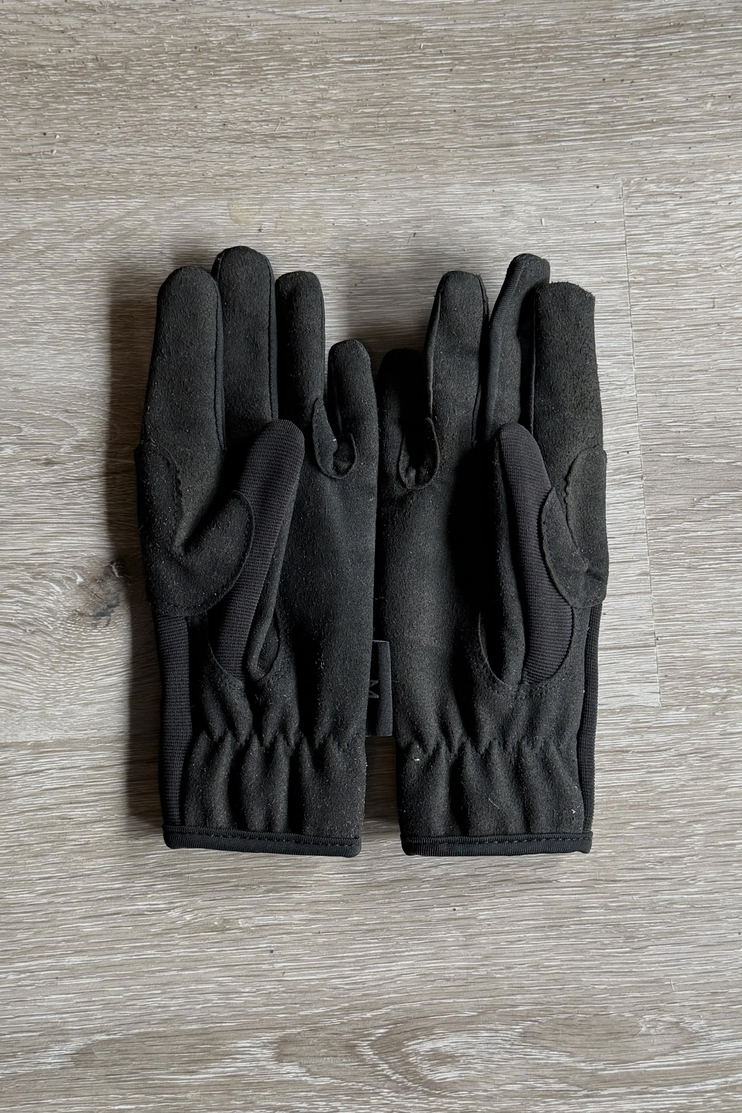 gloves 2 .jpg