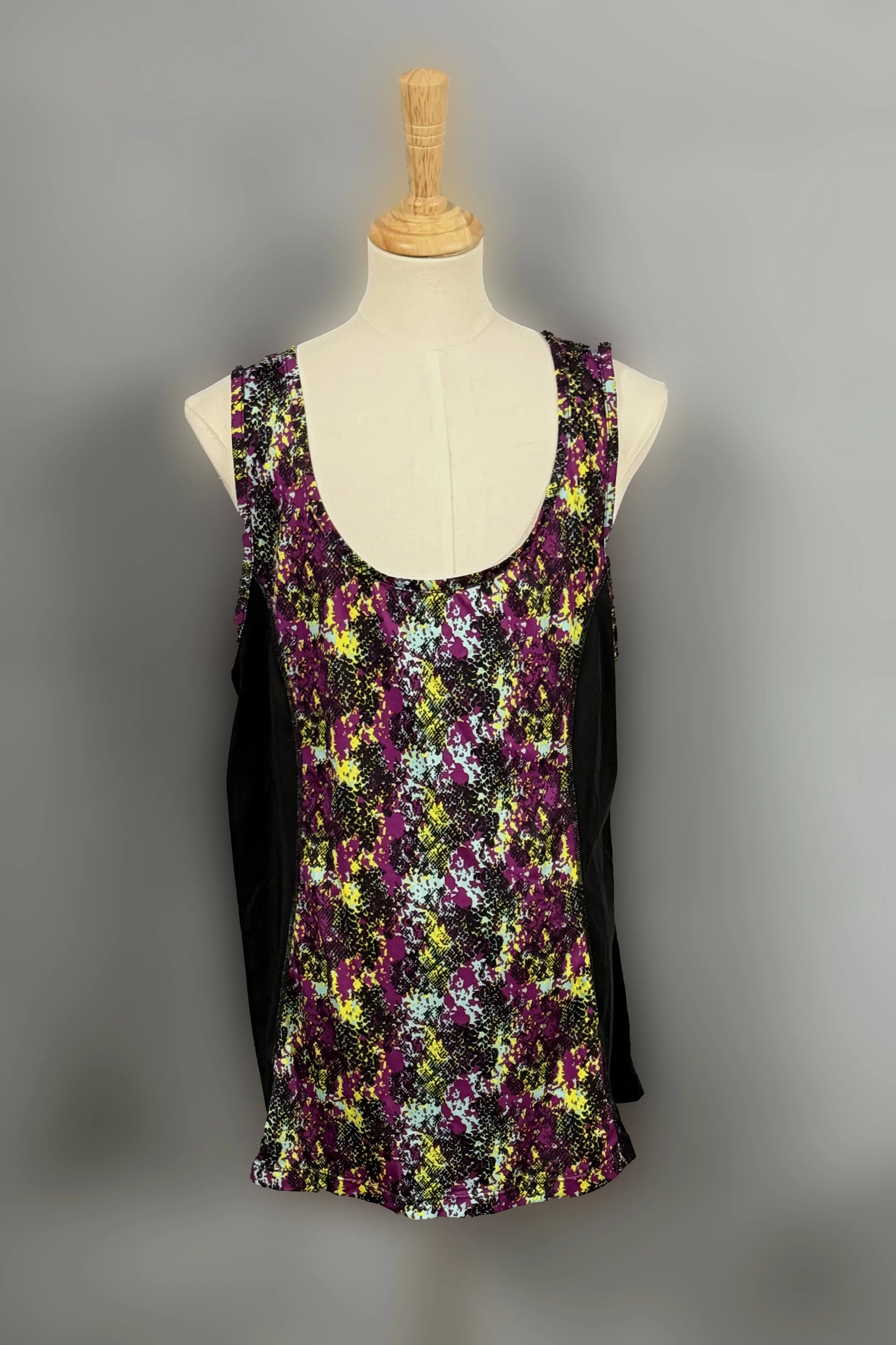 Noble Equestrian Tank Top In Black & Splatter Paint - Large