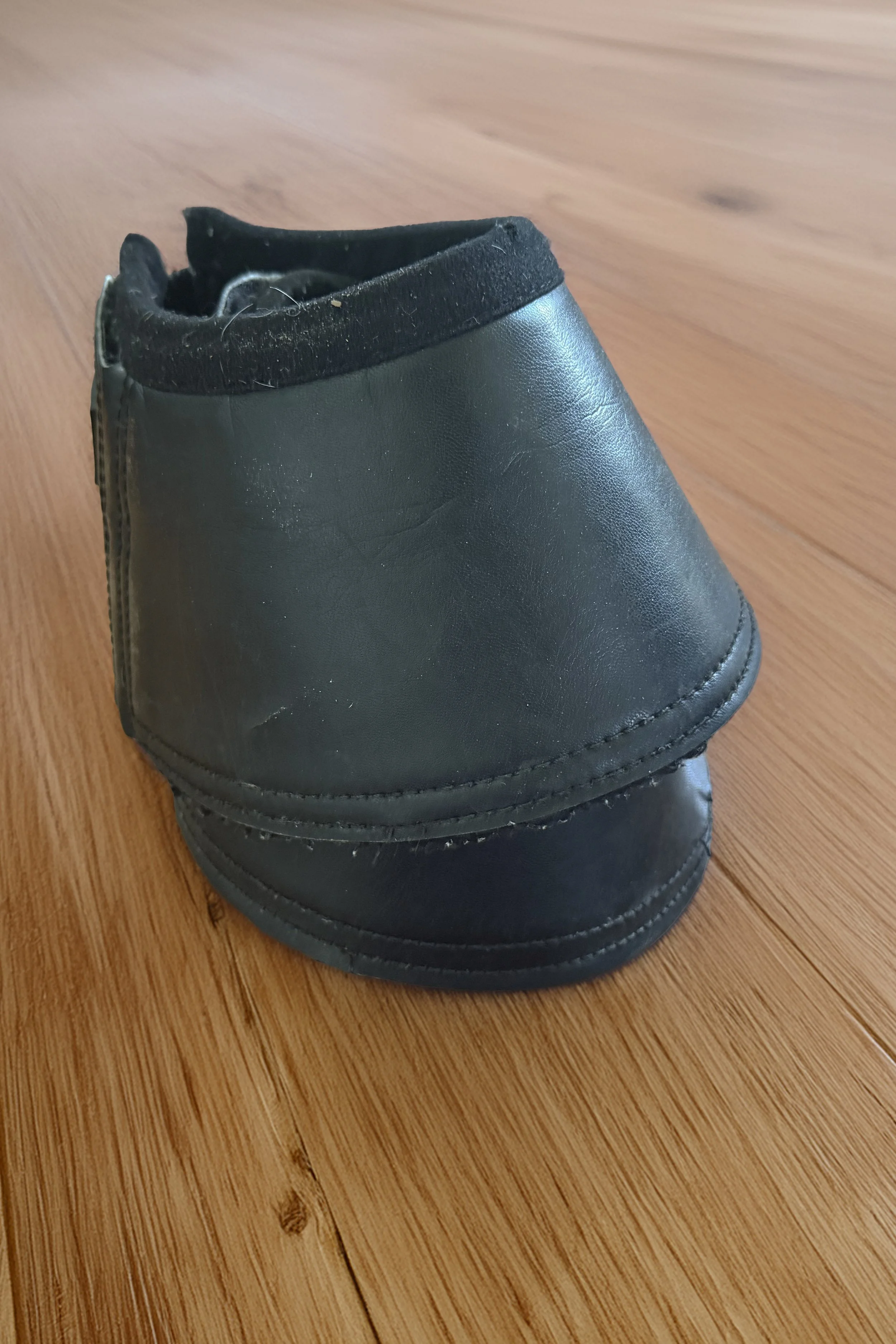 Bell Boots Black .jpg