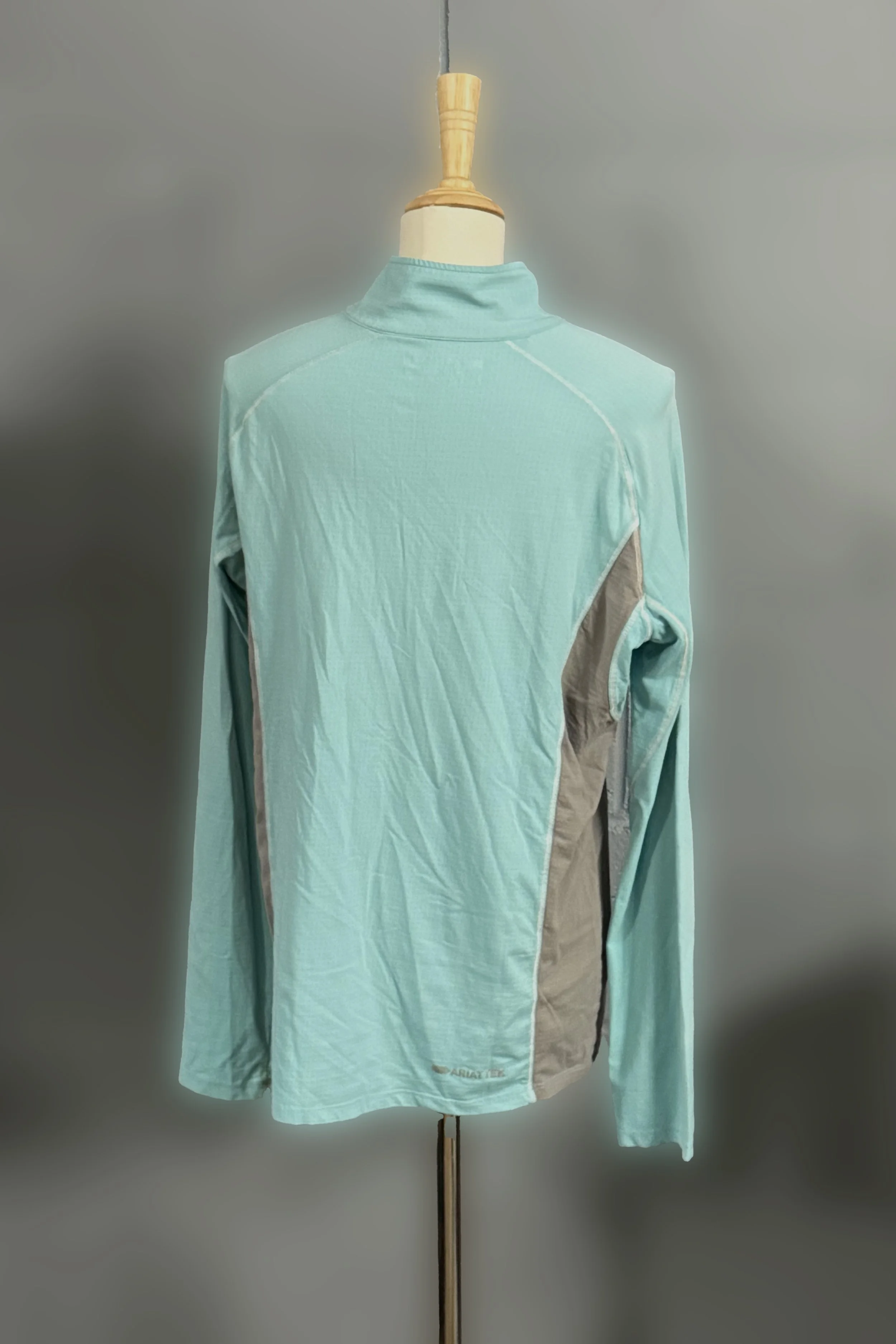 Ariat light blue 1 .jpg