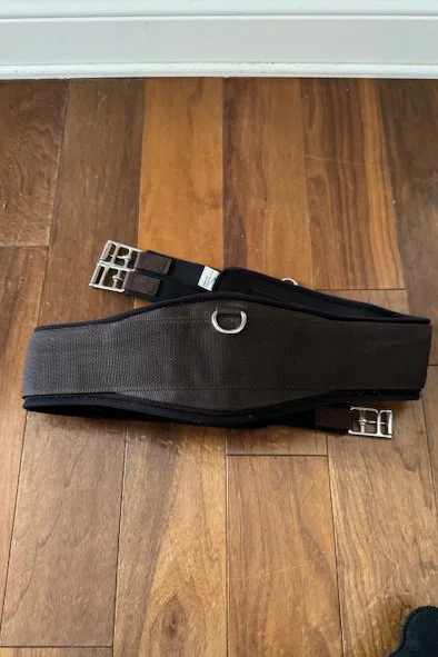 EquiFit Essentials Schooling SmartFabric Girth In Brown - 58"