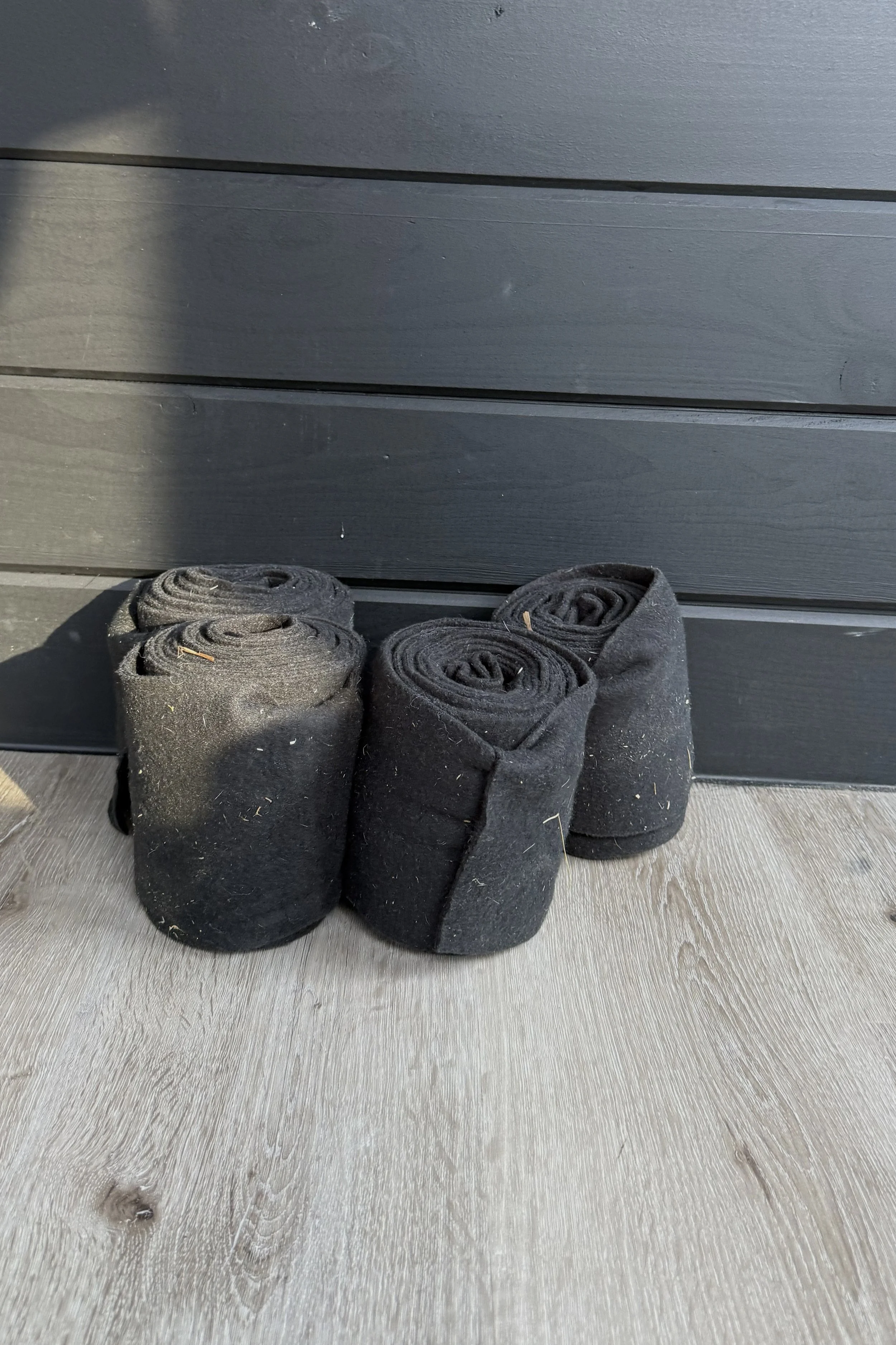 Jacks Fleece Polo Wraps In Black - Set of 4