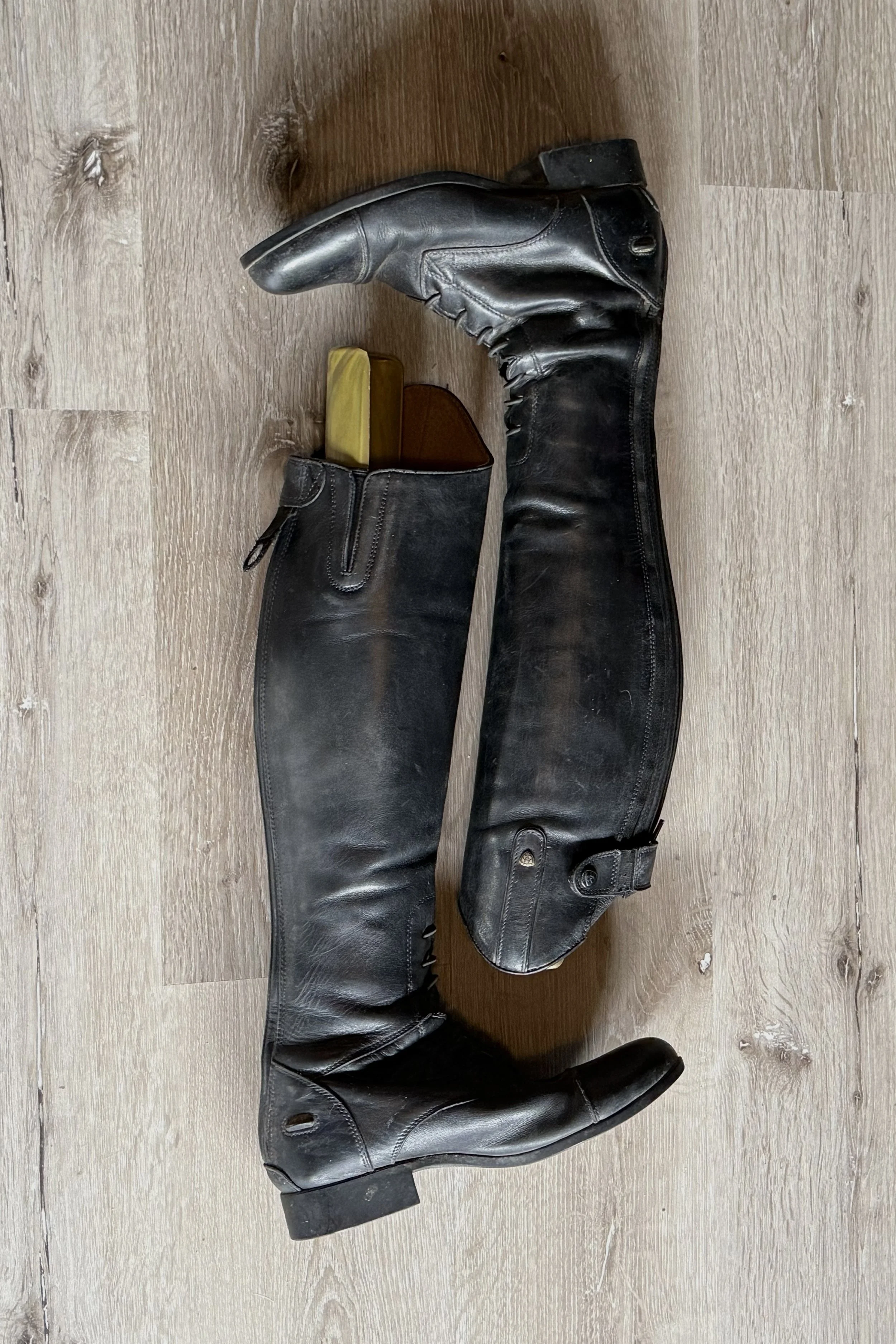 boots 1.jpg