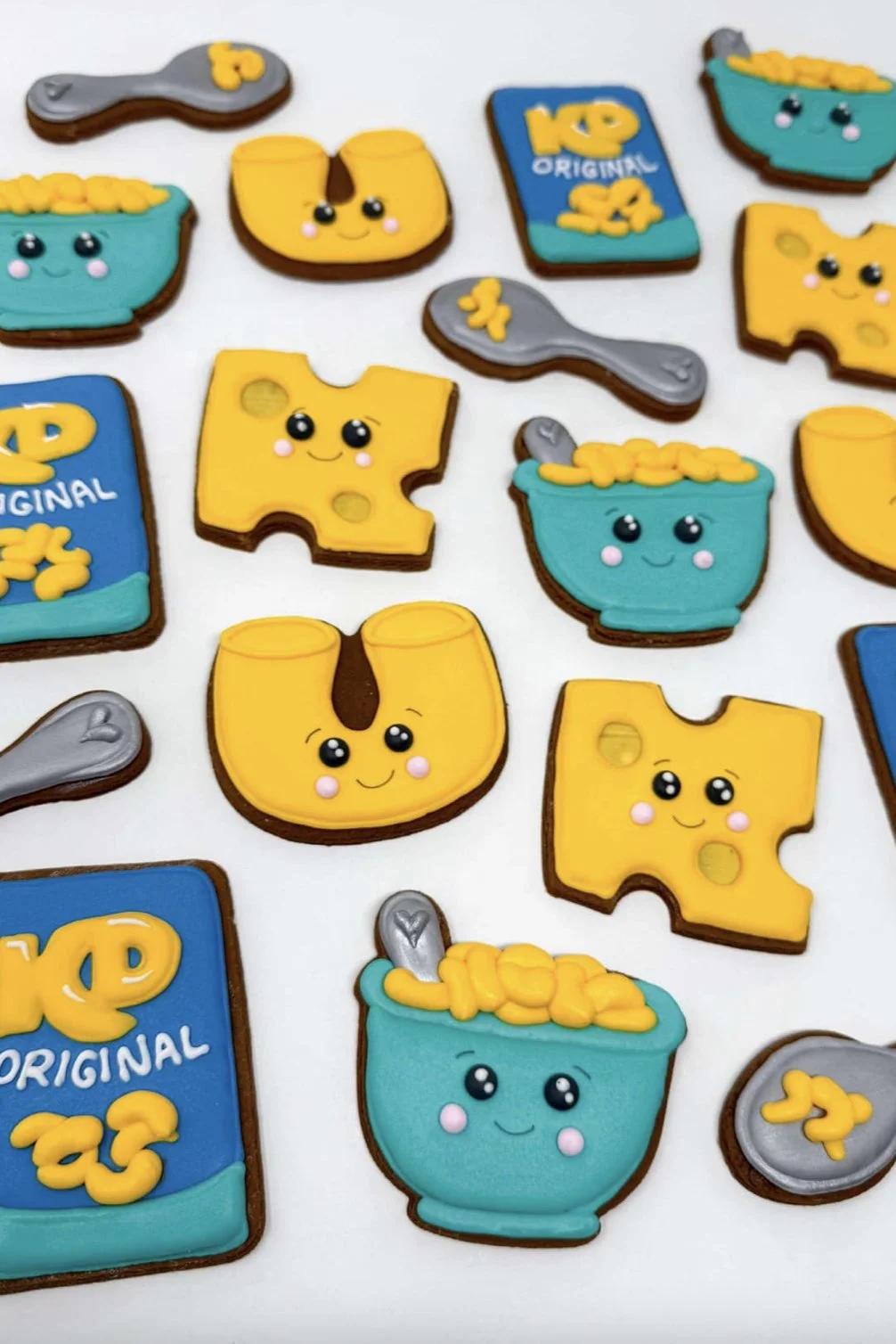 Mane Delights Horse Treats - Kraft Dinner Cookies