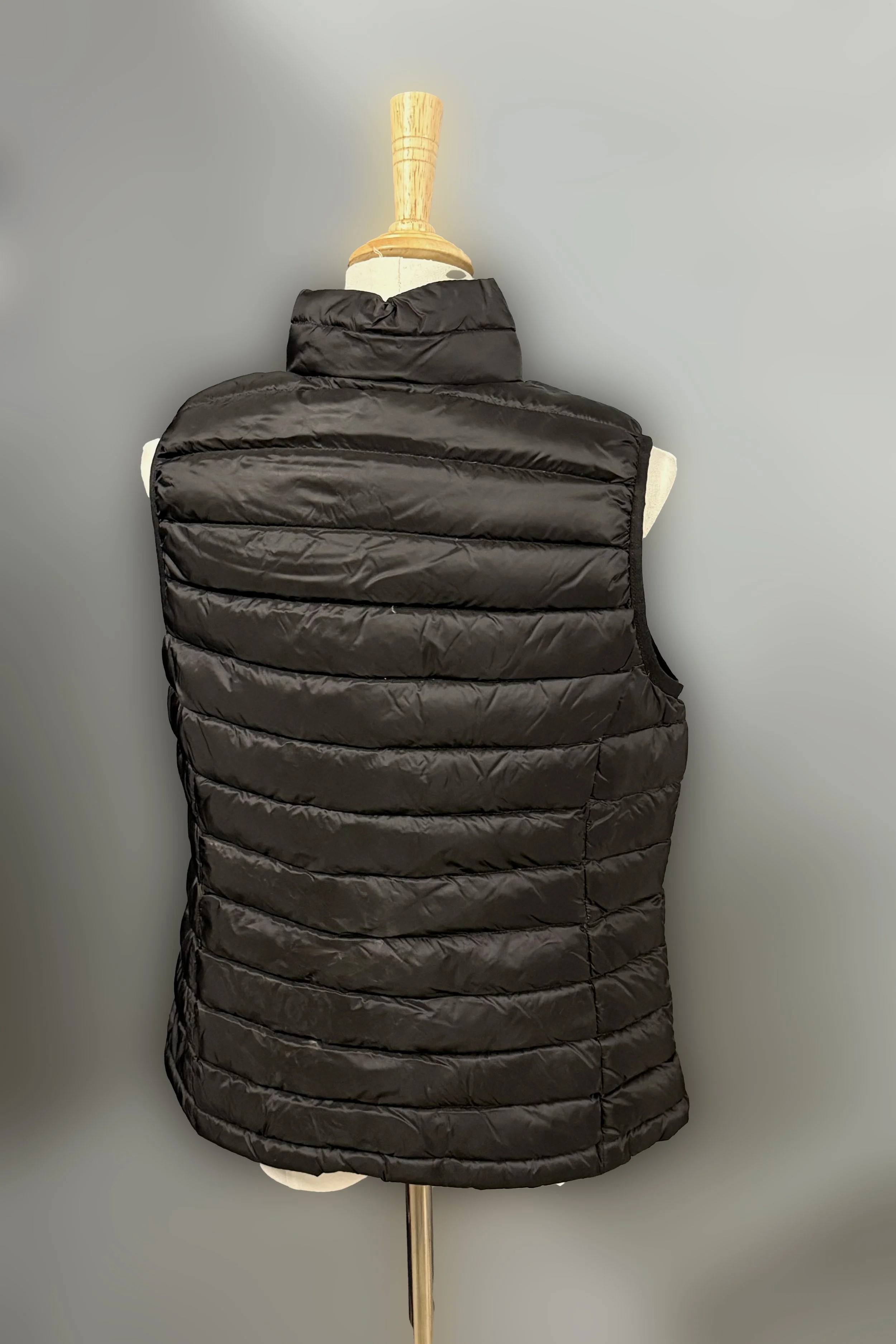 black vest 1 .jpg