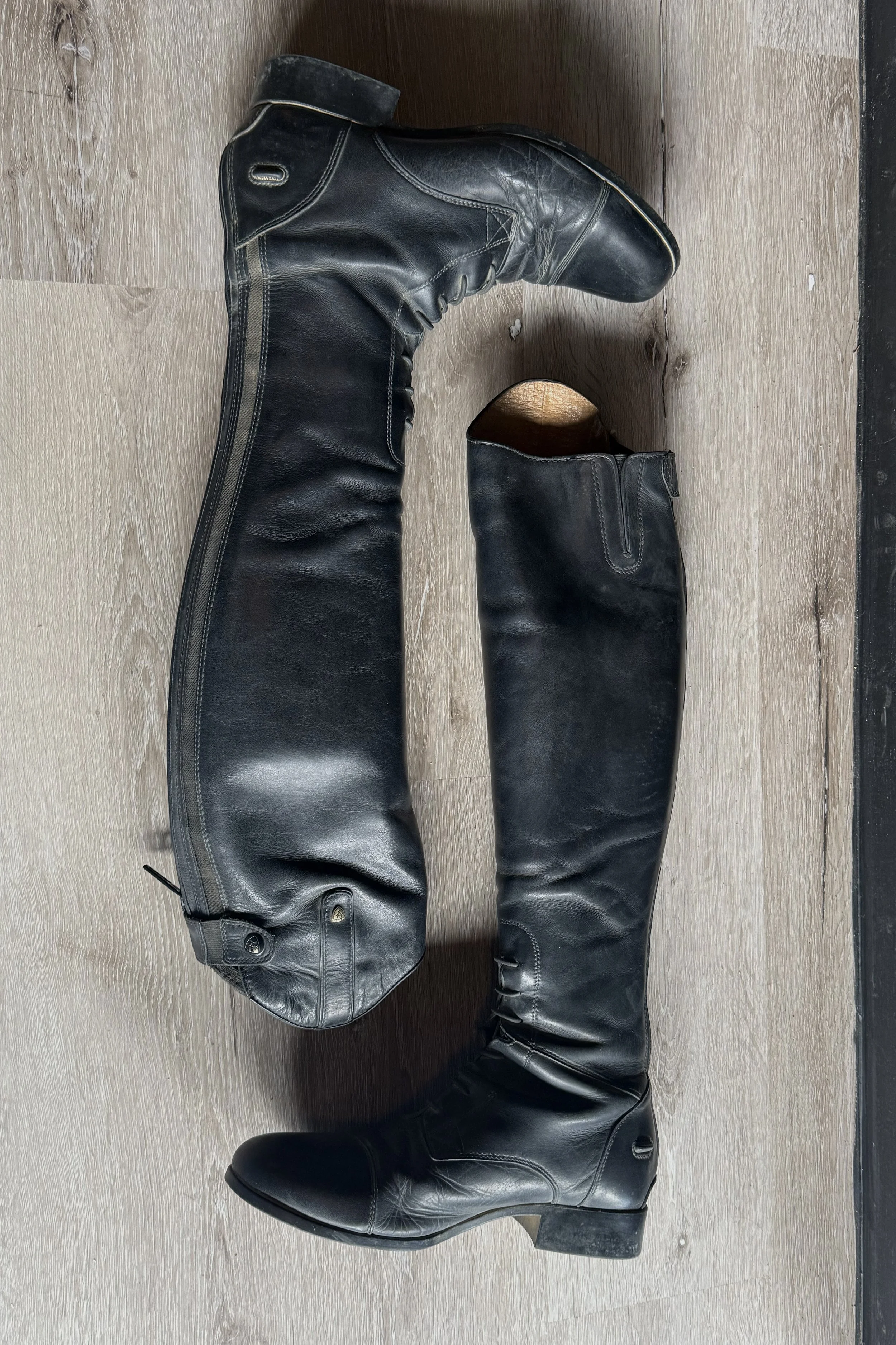 feild boots 2.jpg
