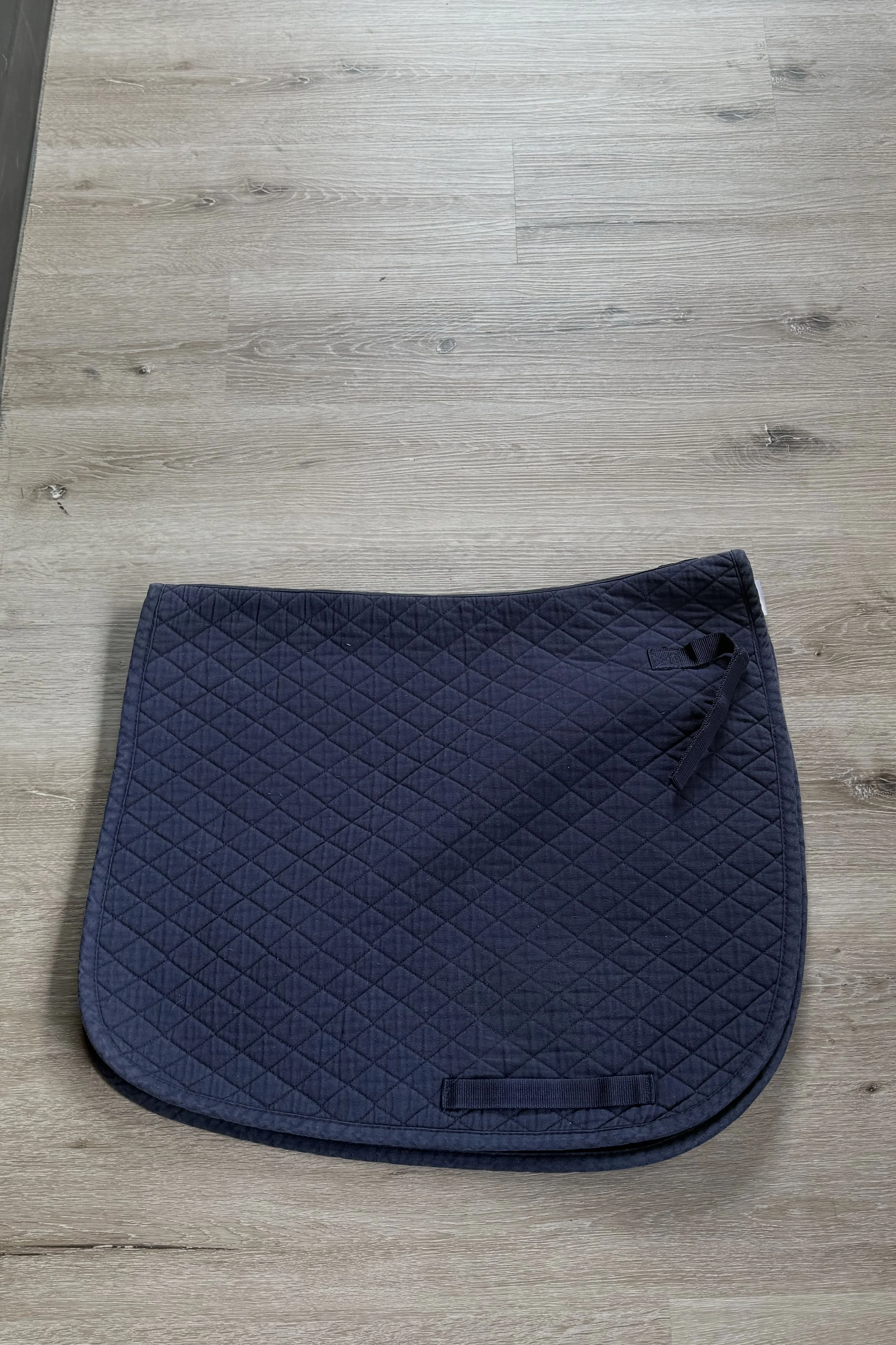 navy saddle pad 3.jpg