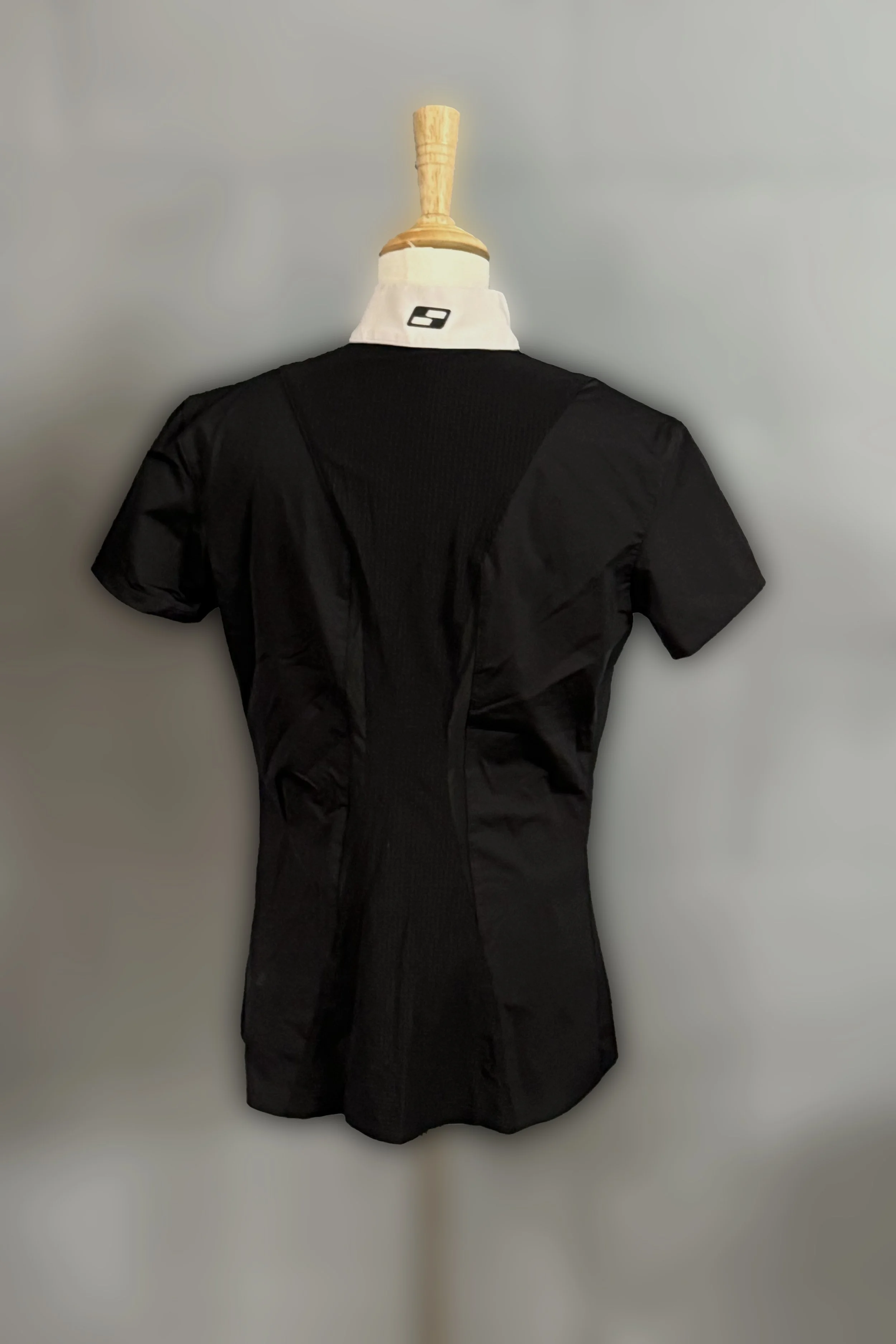 Black short sleeve 1 .jpg