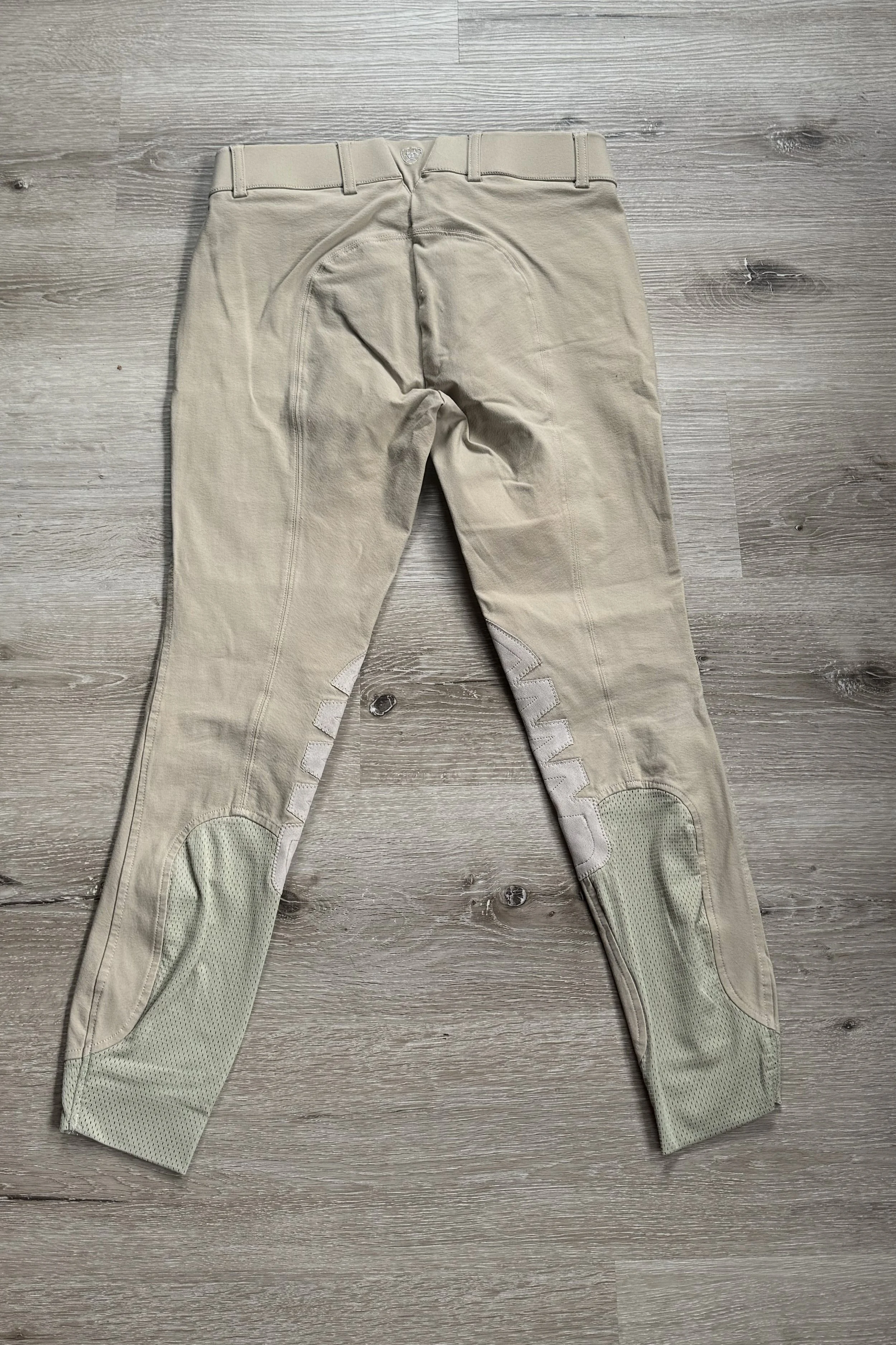 ariat .jpg