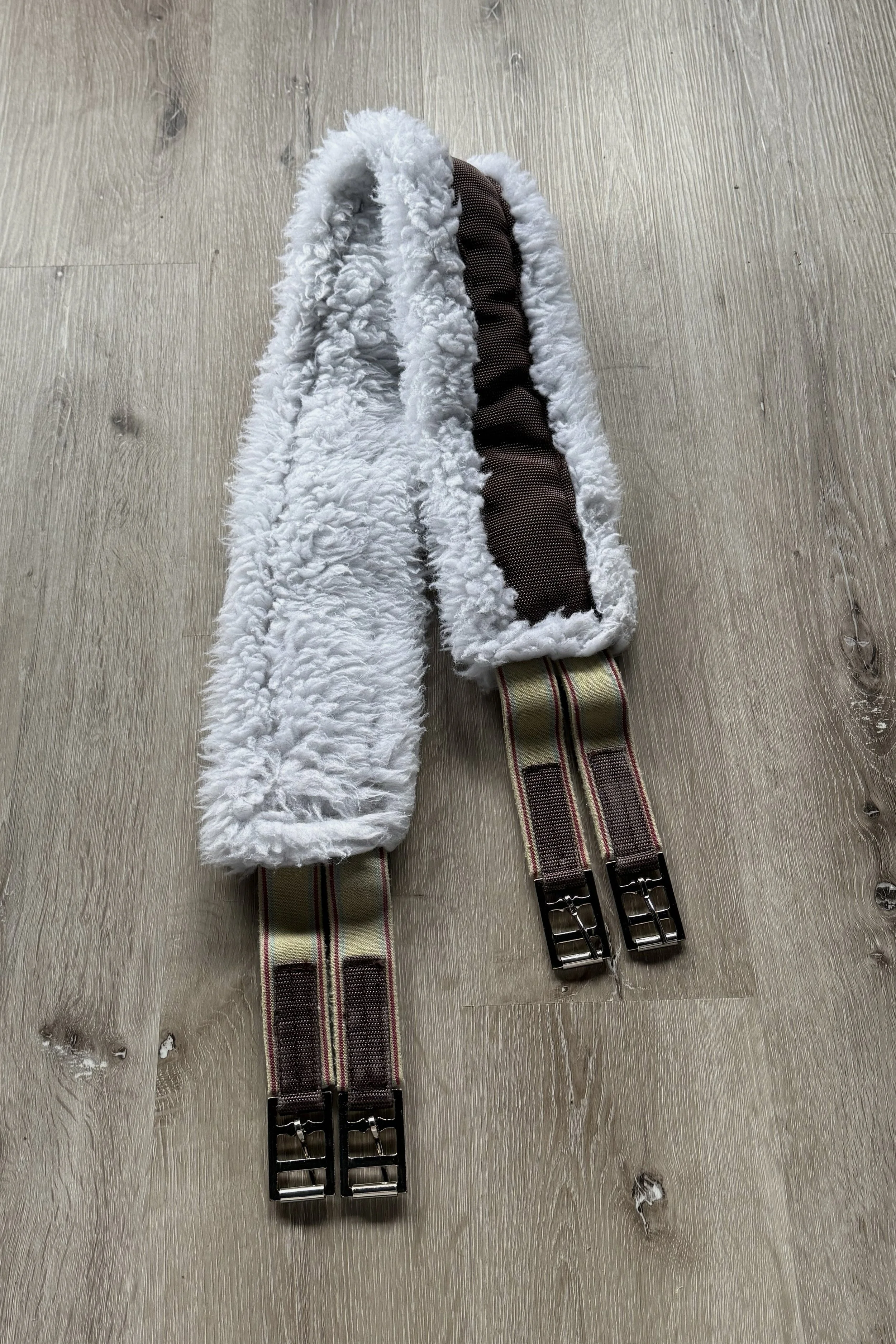 Toklat Fleece English Girth In Brown - 54"