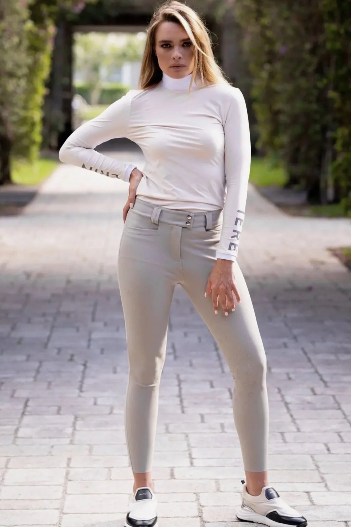 Criniere Juliette High Compression Breech In Sandy Beige