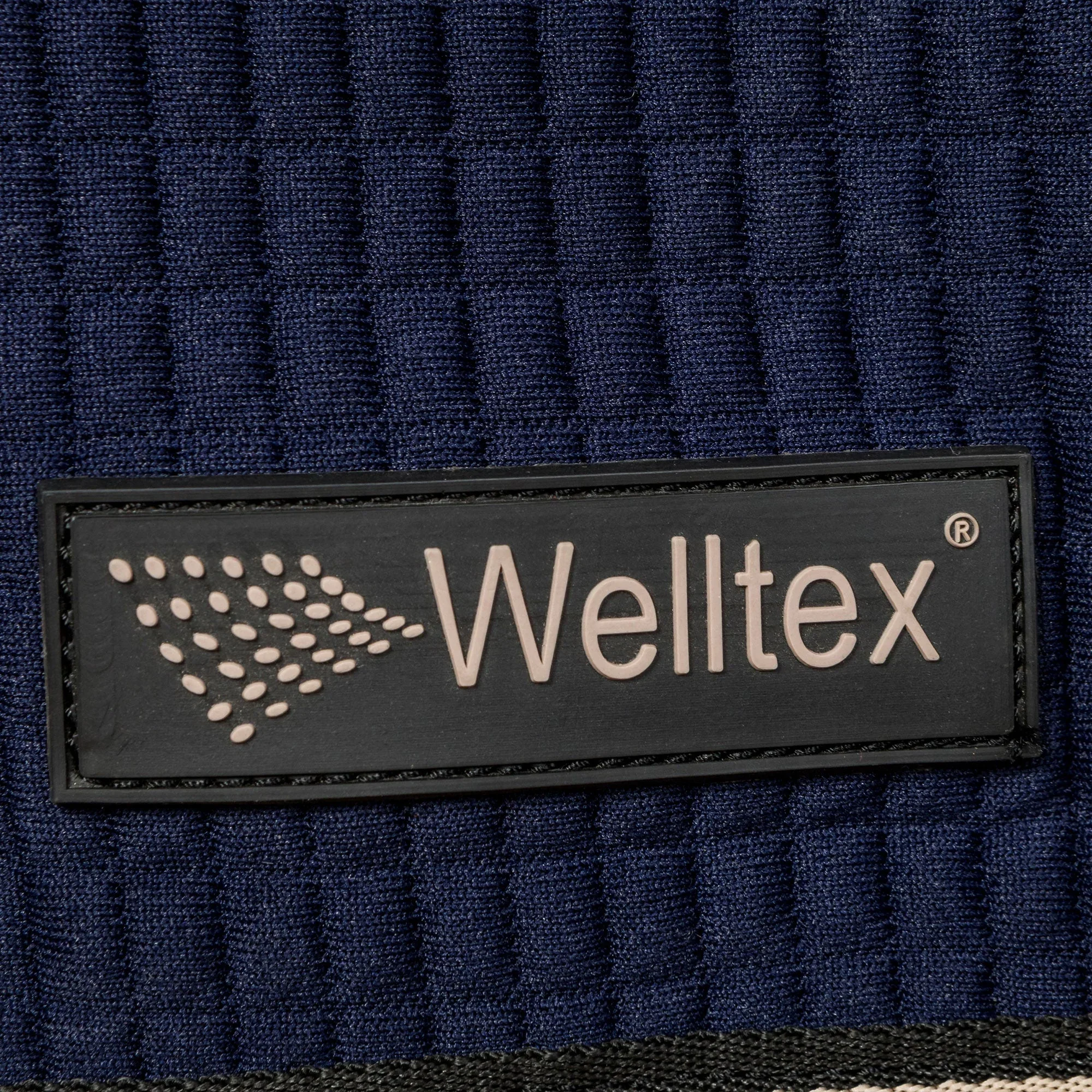 2144_Quick_Cooler_Rug_Navy_Detail_02.jpg.webp