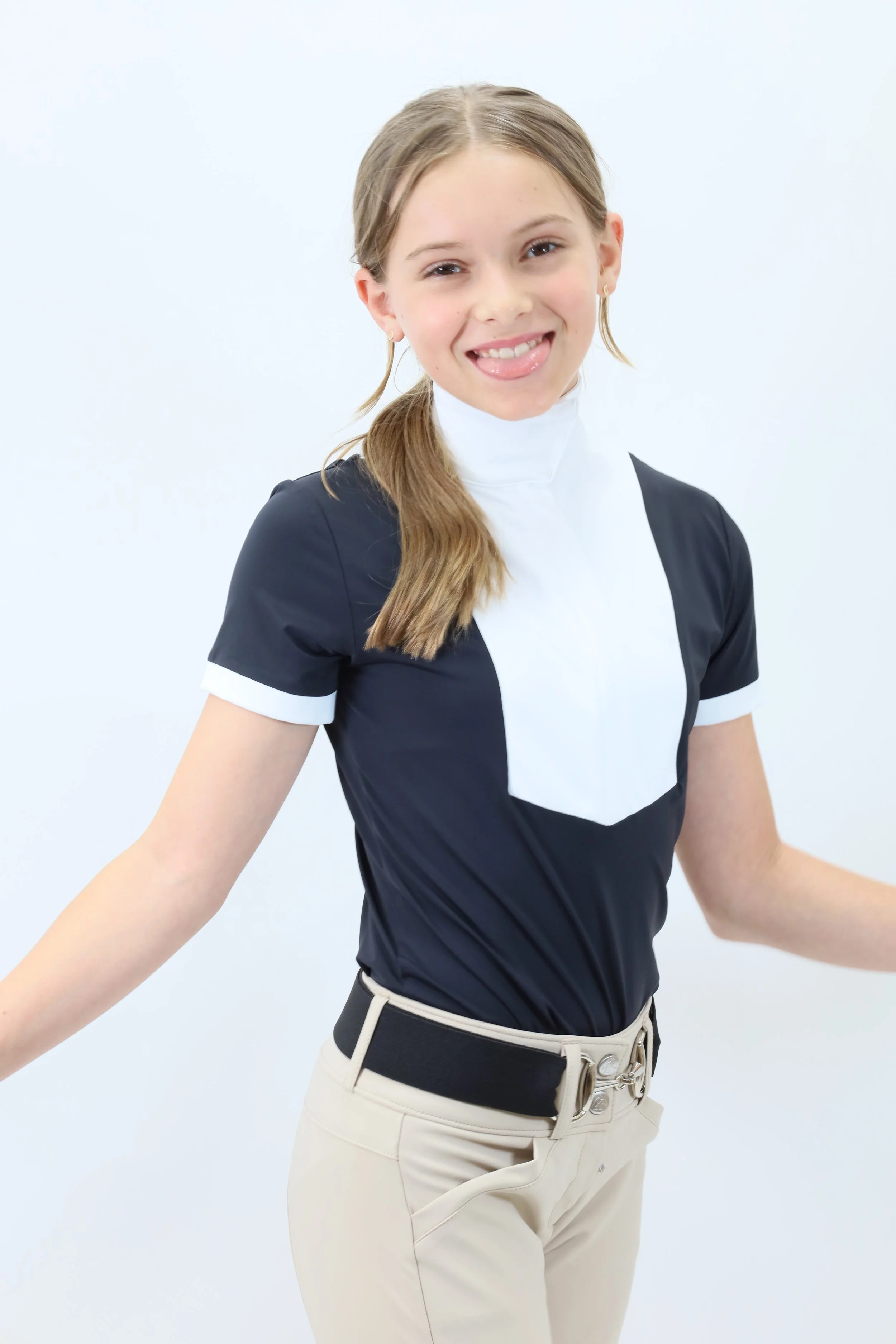 KISMET ELEONOIRE GIRLS SHORT SLEEVE SHOW SHIRT IN BLACK