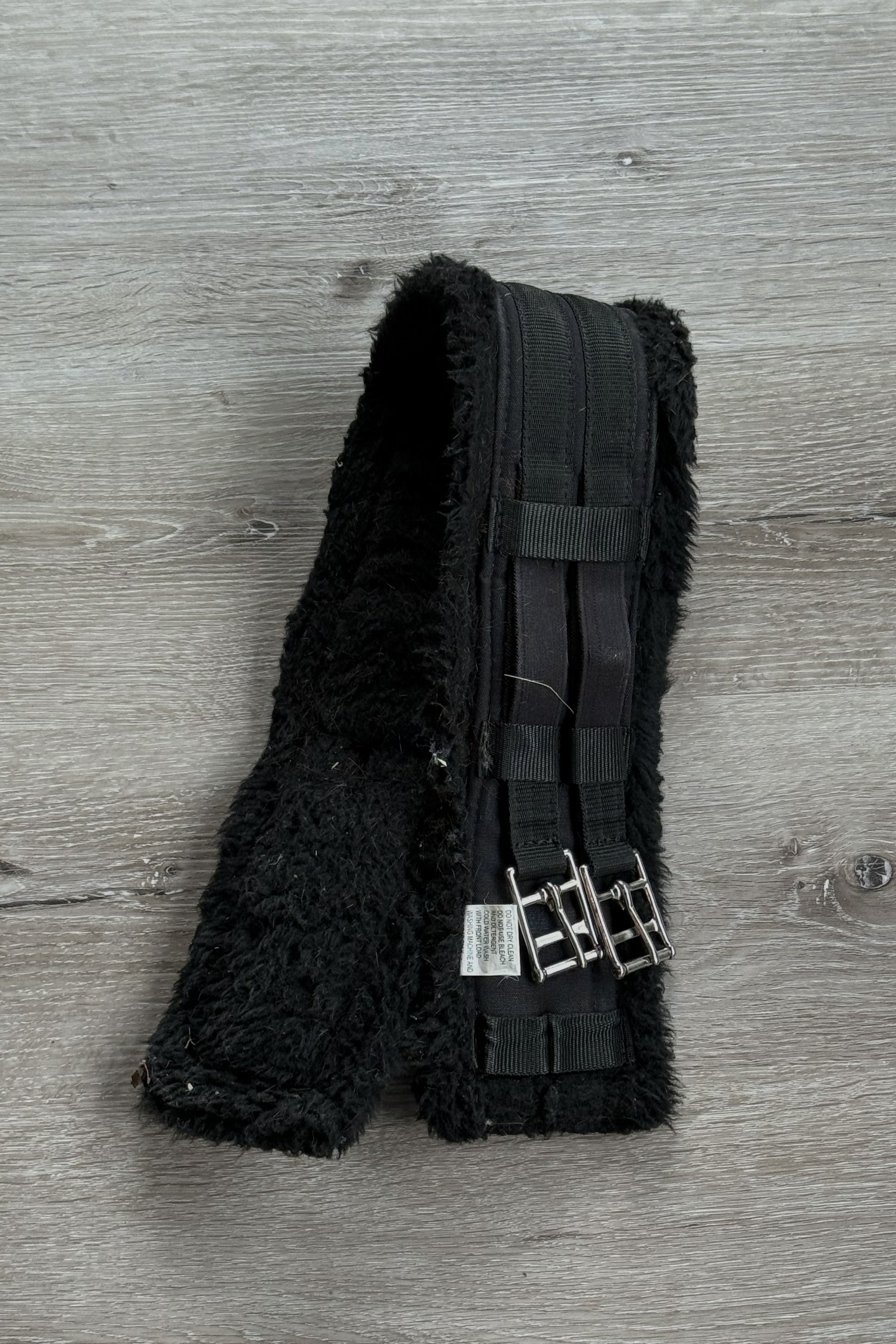 Fleece Dressage Girth In Black - 30"