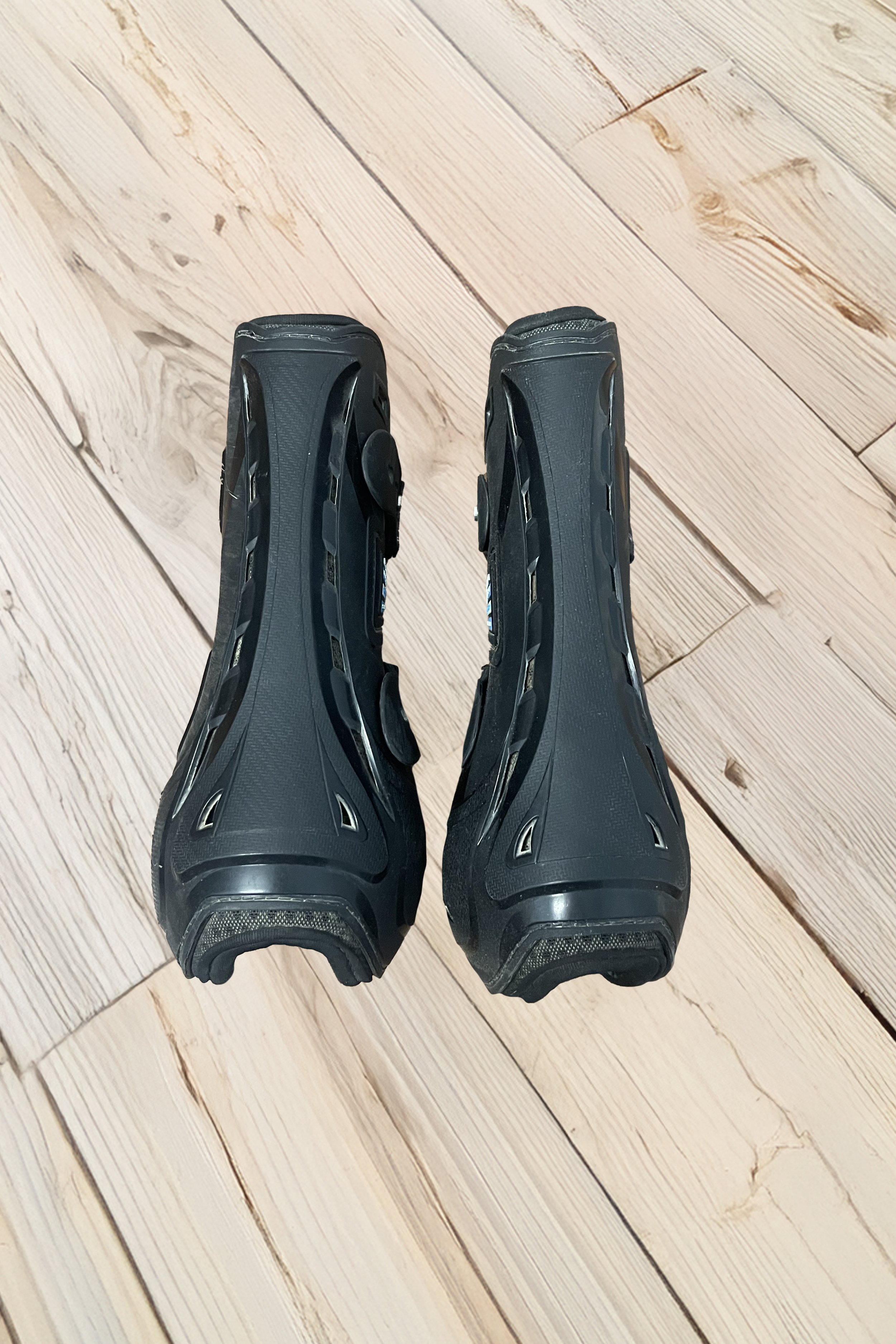 tendon boots 4.jpg