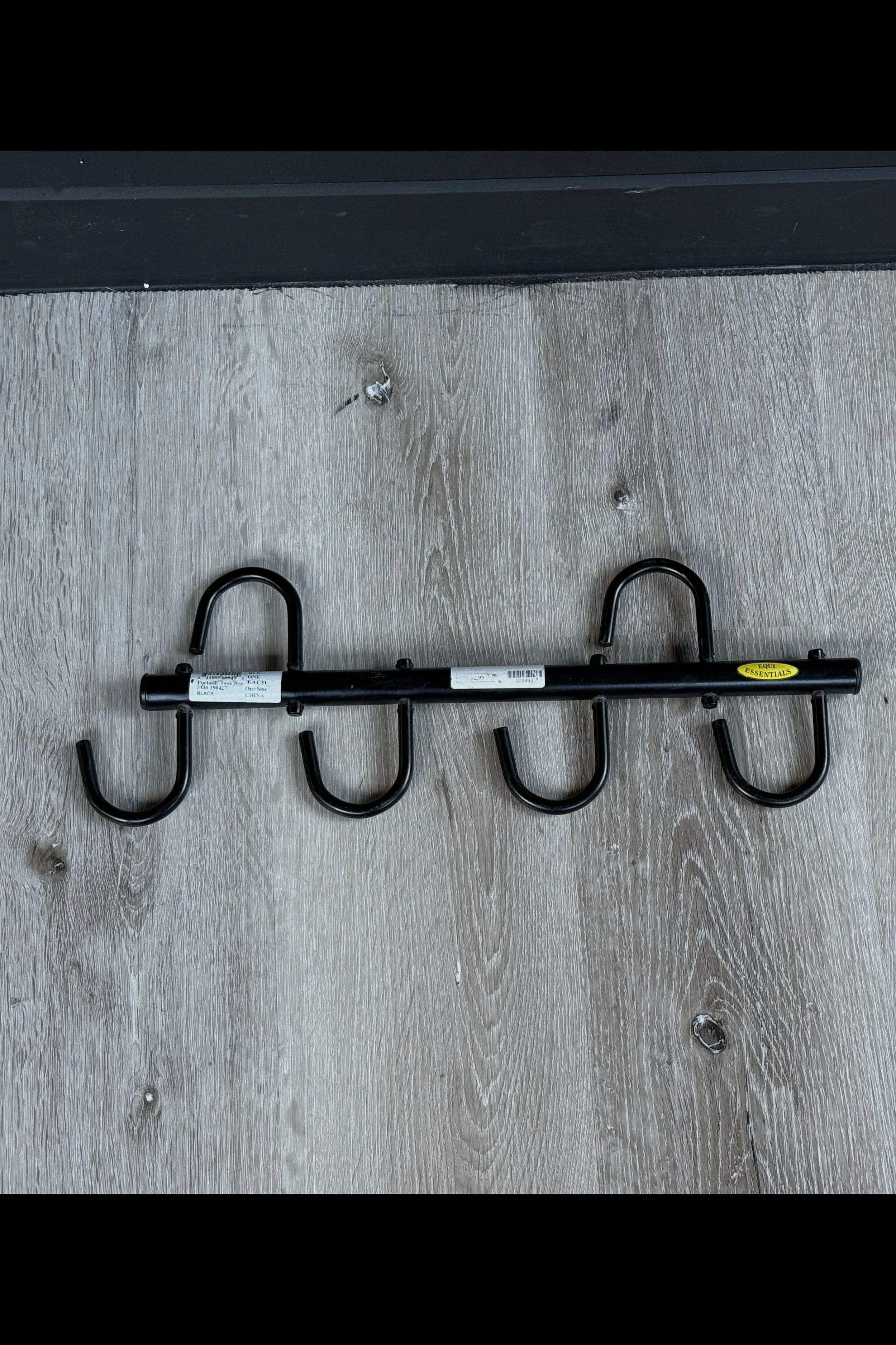 Equi- Essentials Portable 4 Hook Tack Bar In Black