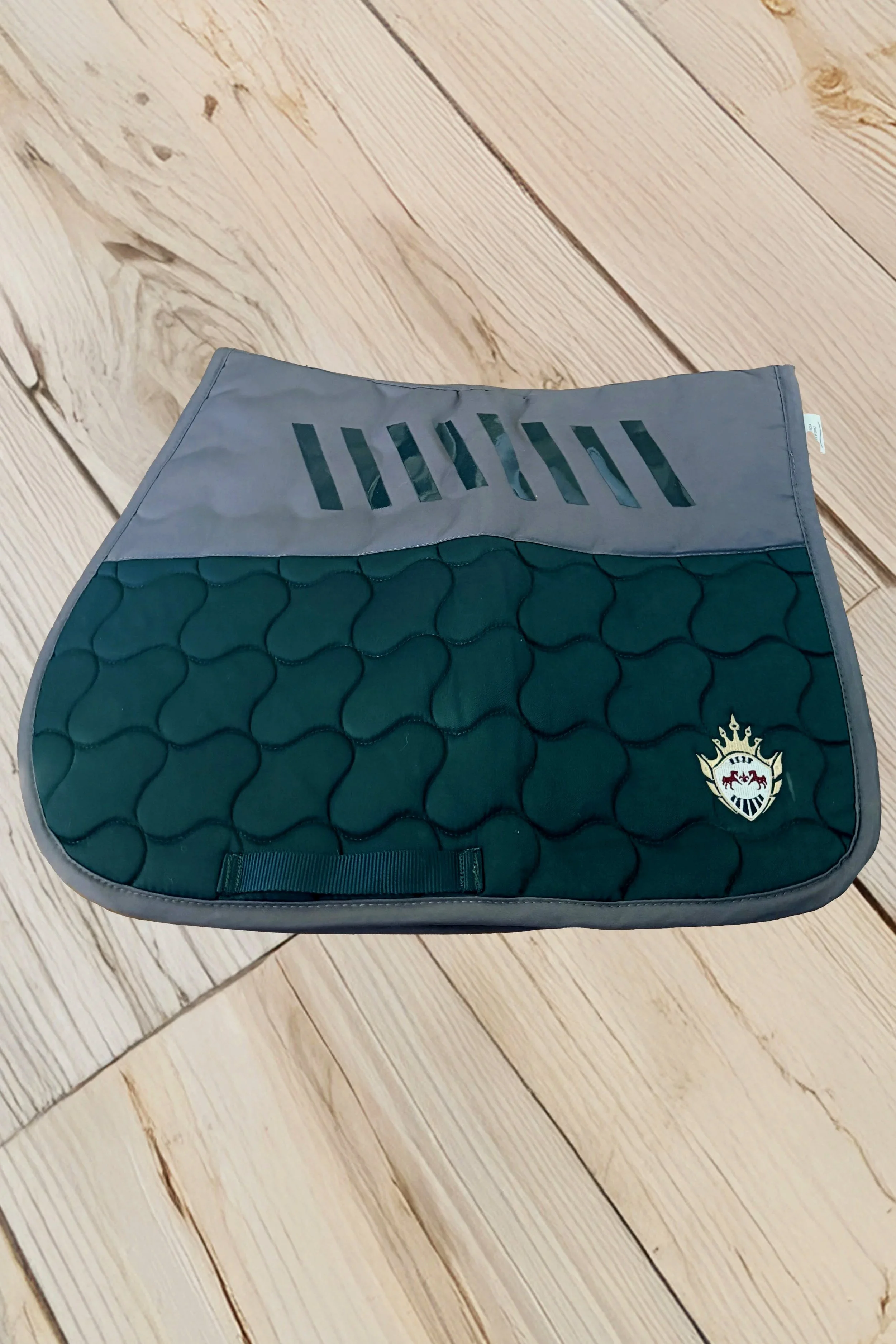 Saddle+Pad+1+.jpg