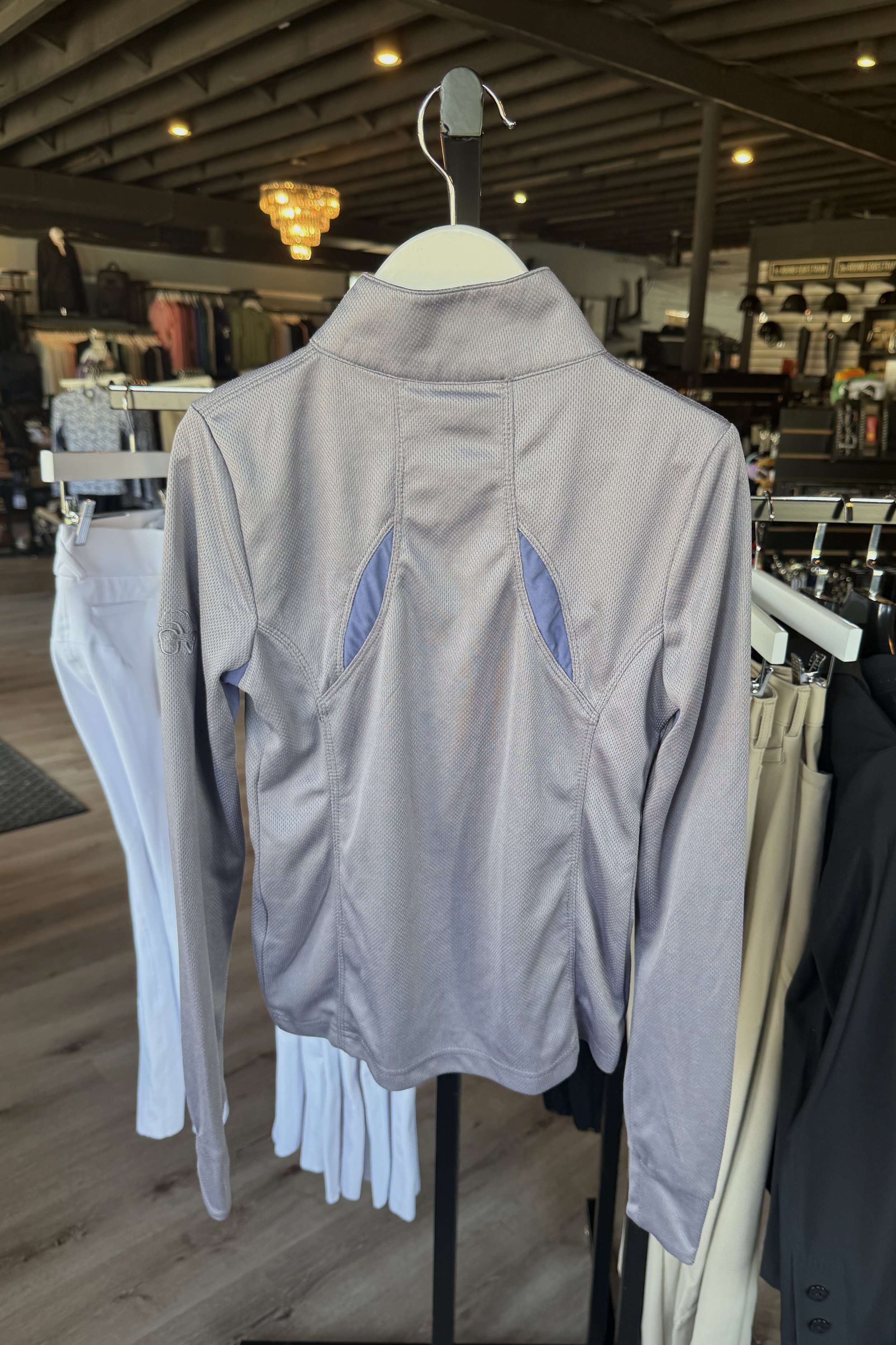 ovation grey 2 .jpg