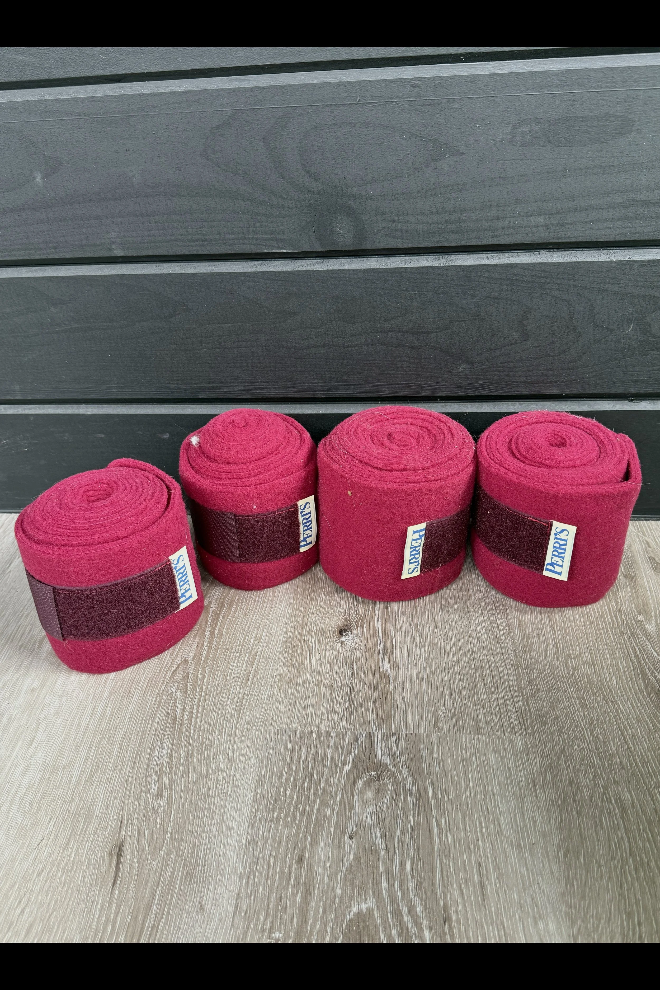 Perri's Set Of 4 Fleece Polo Wraps In Fuchsia