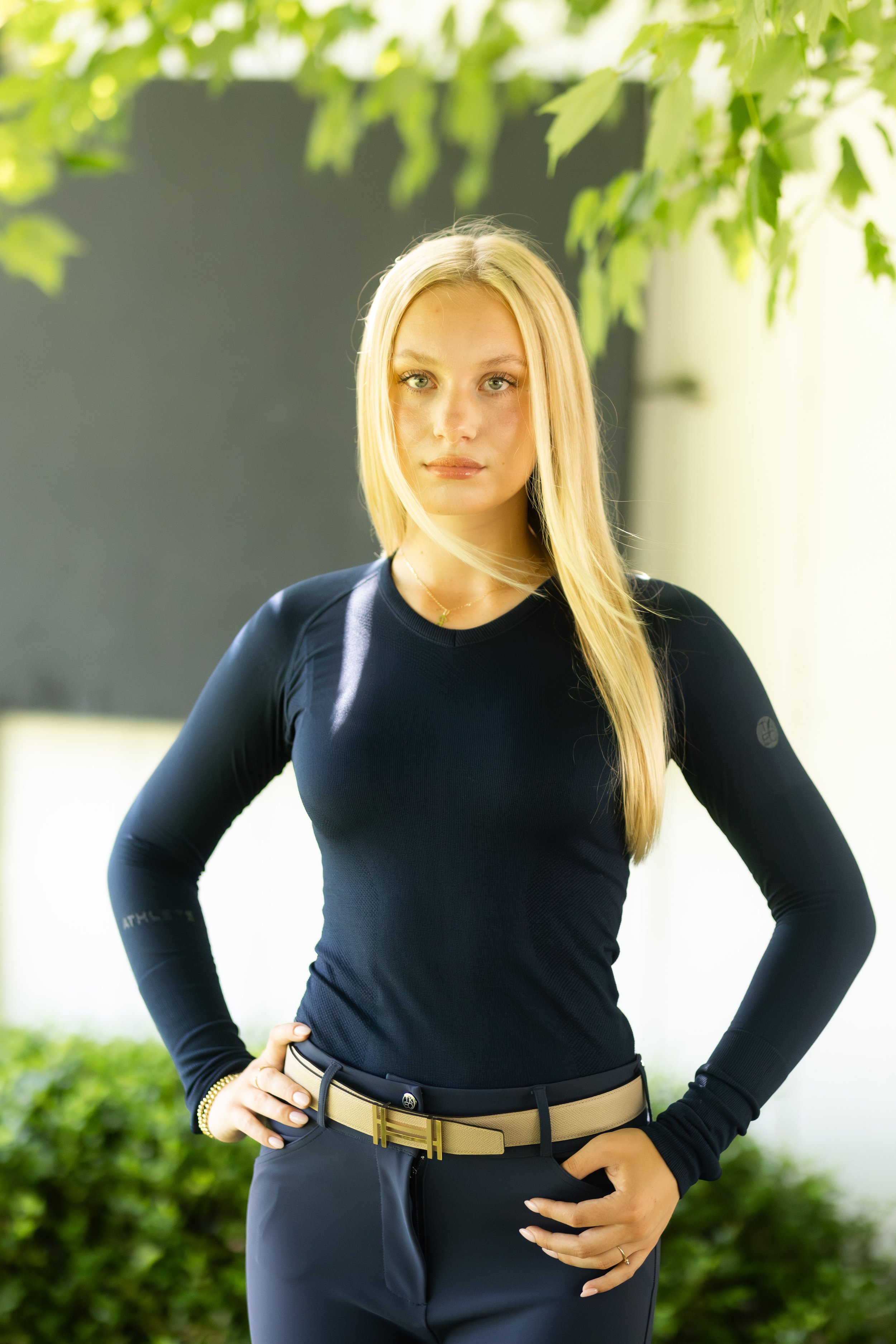 TKEQ The 'KENNEDY' Seamless Long Sleeve 2.0 V Neck In Navy - 2nd Round Equestrian