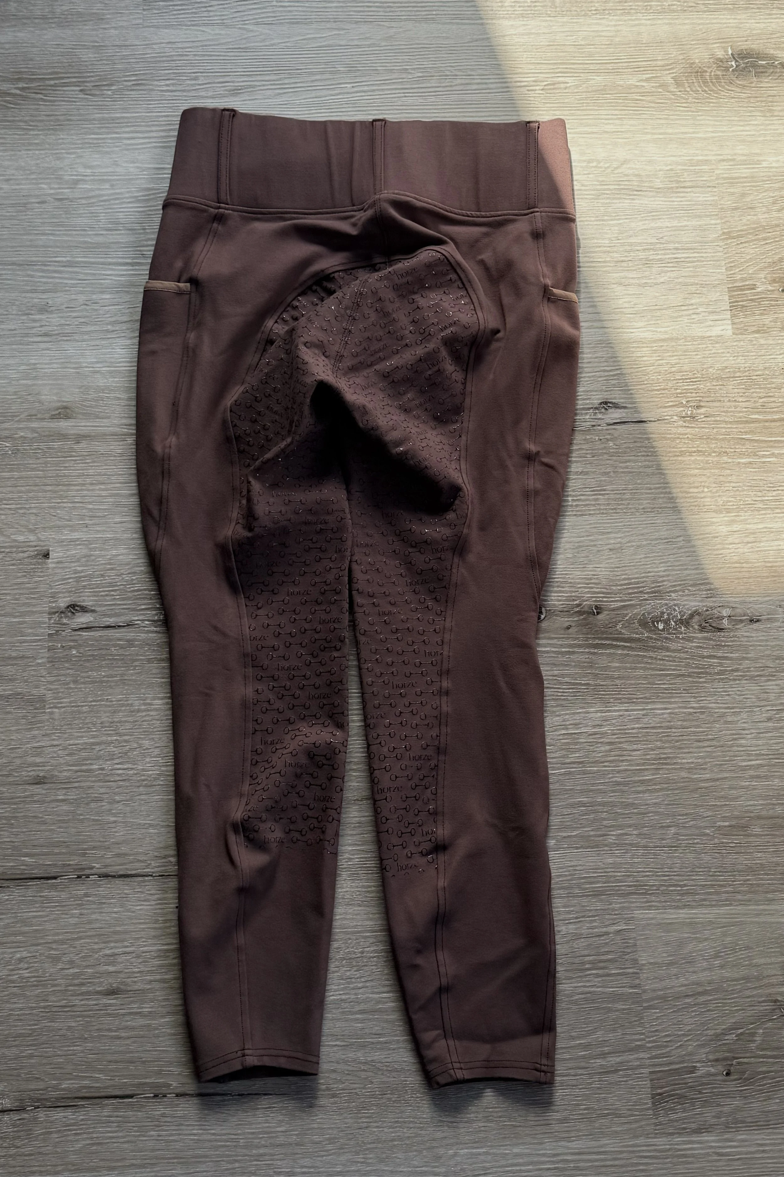 Horze Brown 1 .jpg