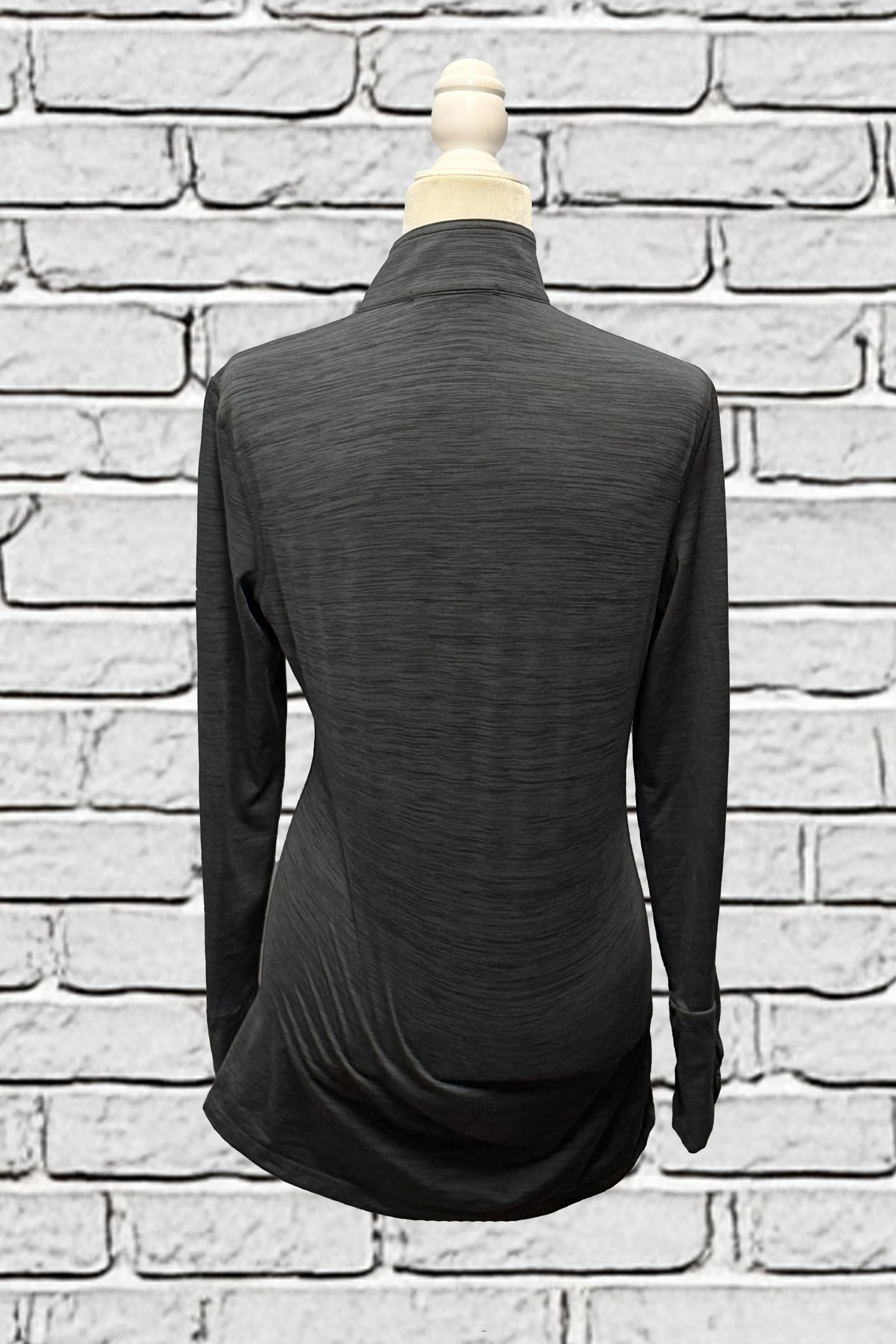 Grey 1 .jpg