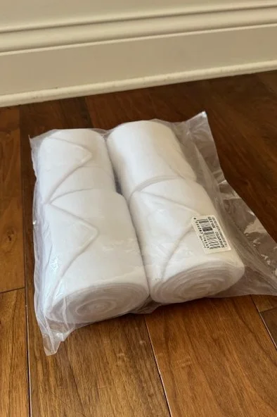 Set Of 4 Fleece Polos In White - 6" Wide