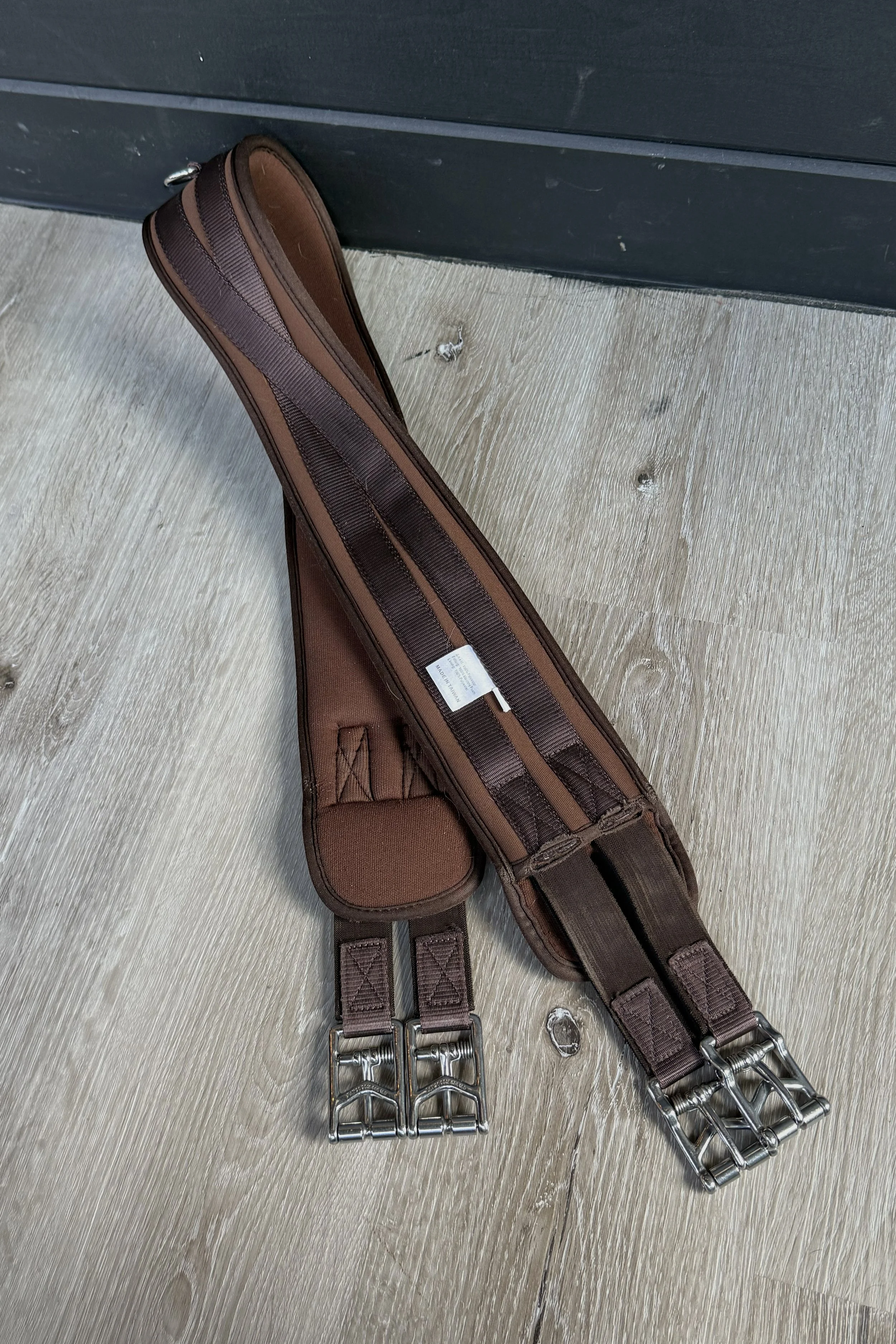 Lettia Coolmax Memory Foam Clik Girth In Brown - 52"