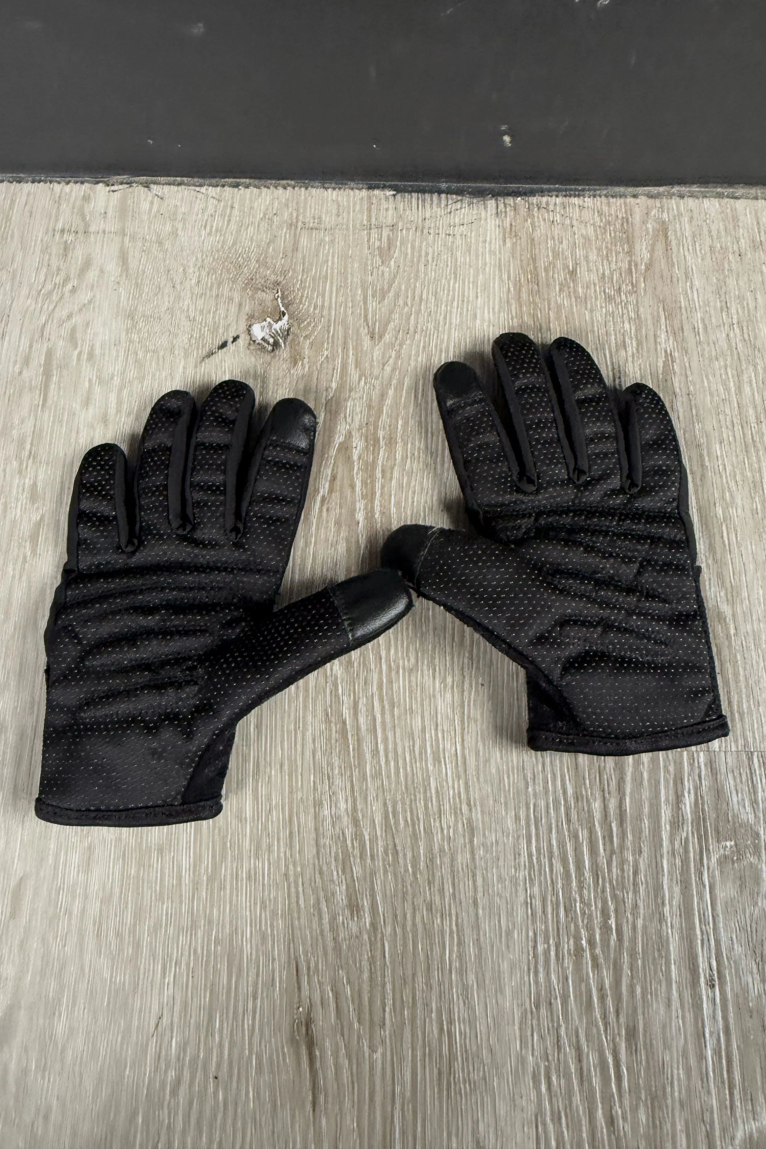 gloves 2.jpg
