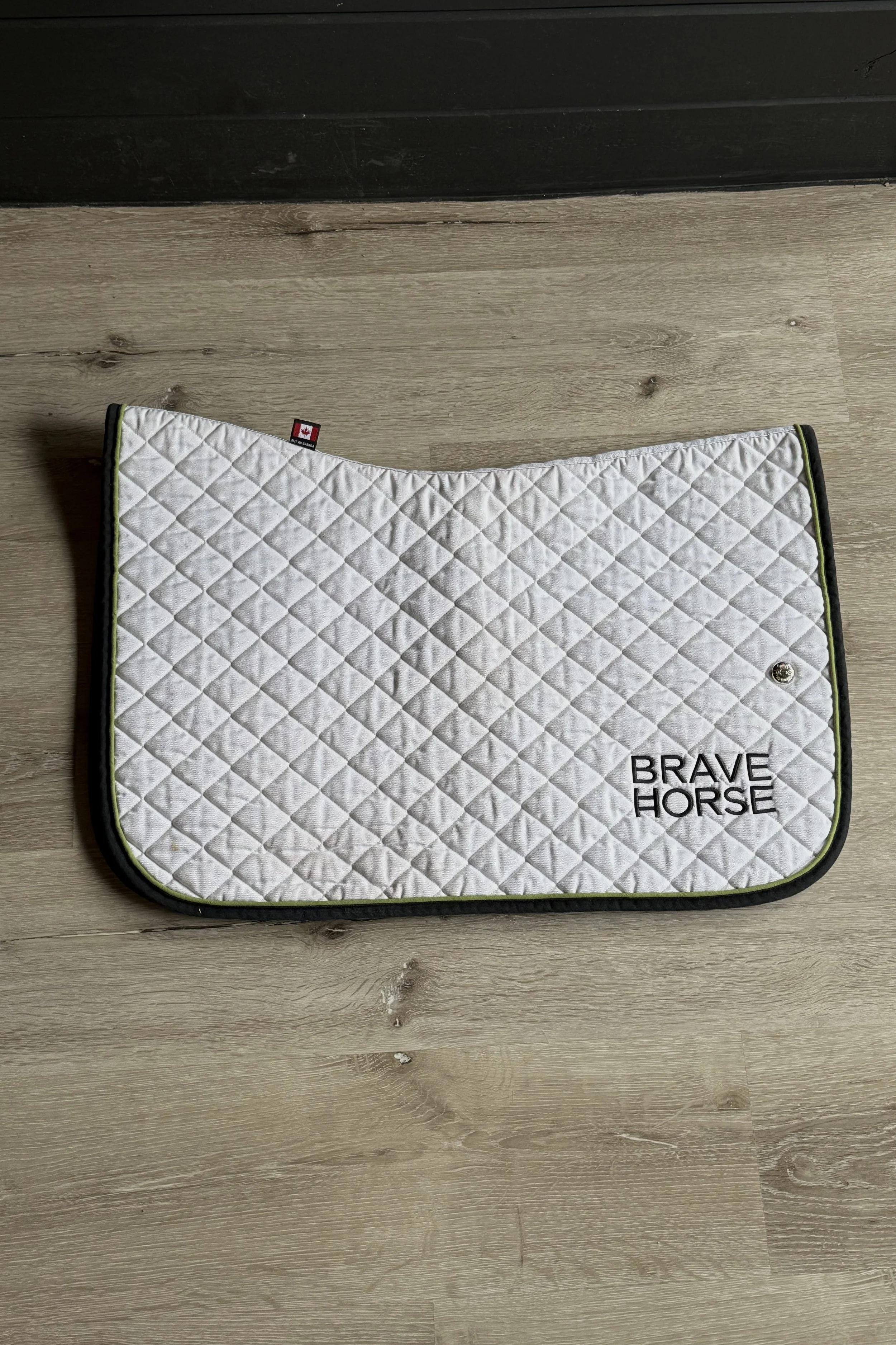 Ogilvy Jump Baby Pad With Embroidery In White/Navy Grey