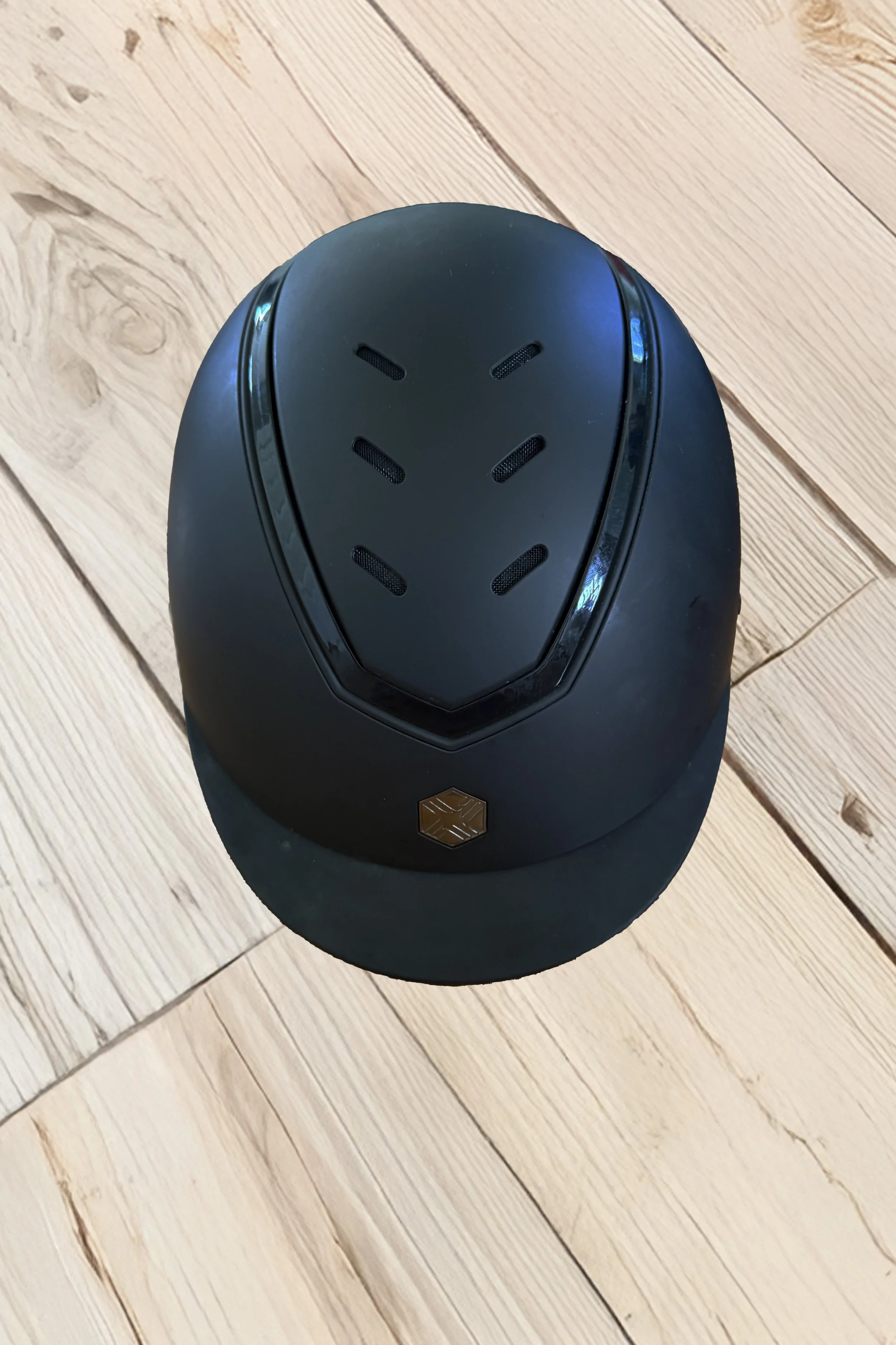 Plain Helemet 4.jpg