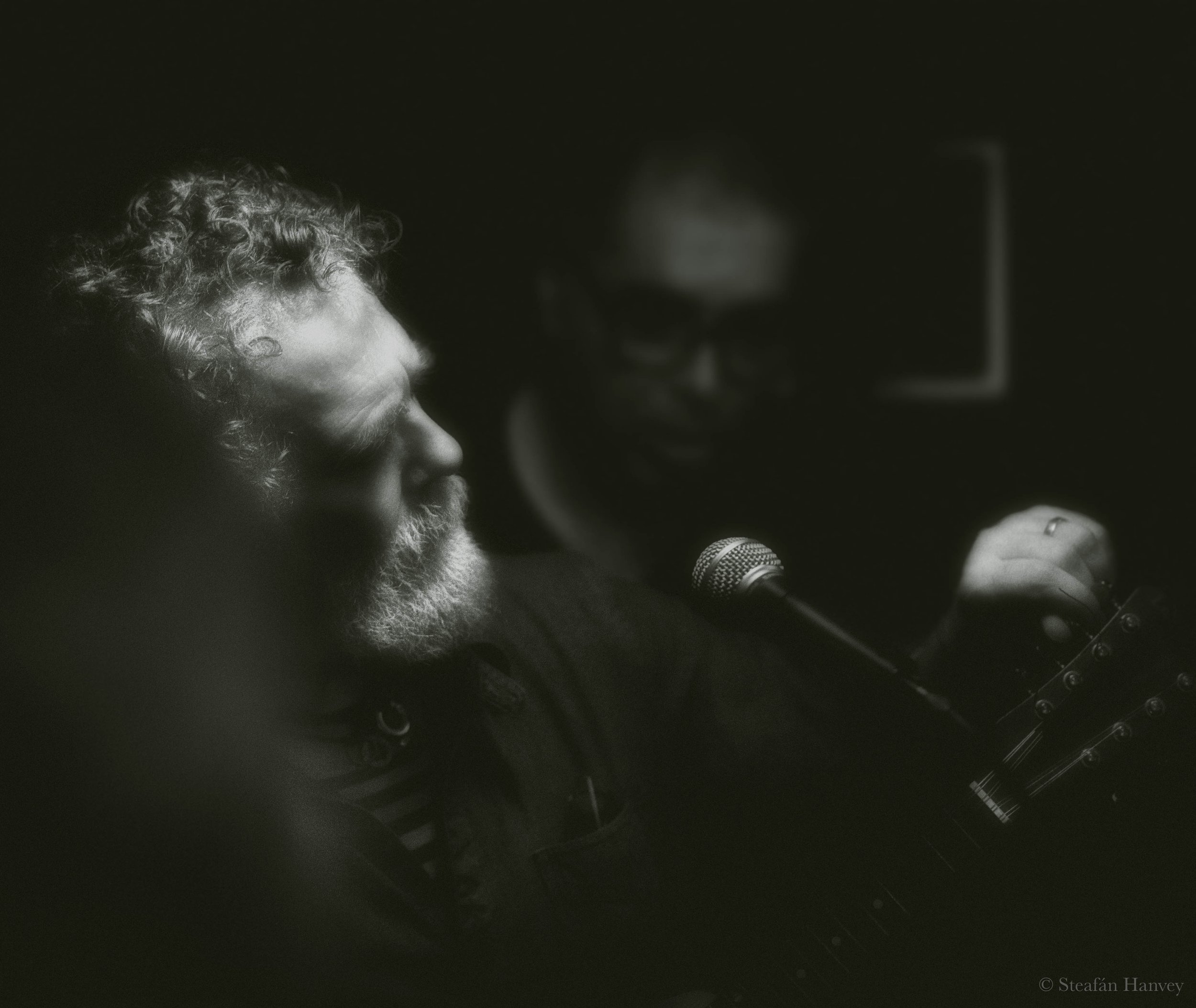 Glen Musta Kissa 11_©Steafán Hanvey.jpg