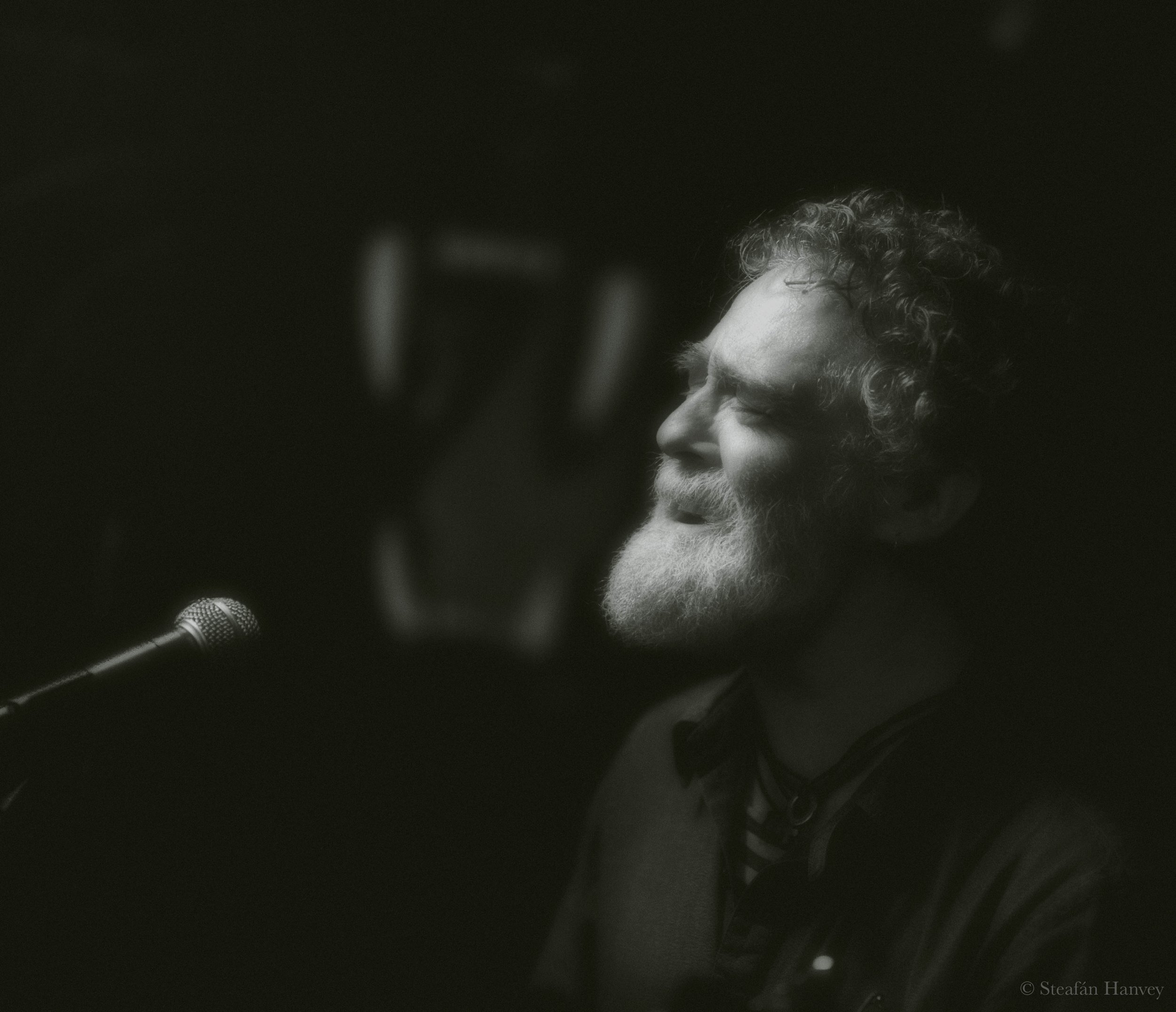 Glen Musta Kissa 14_©Steafán Hanvey.jpg
