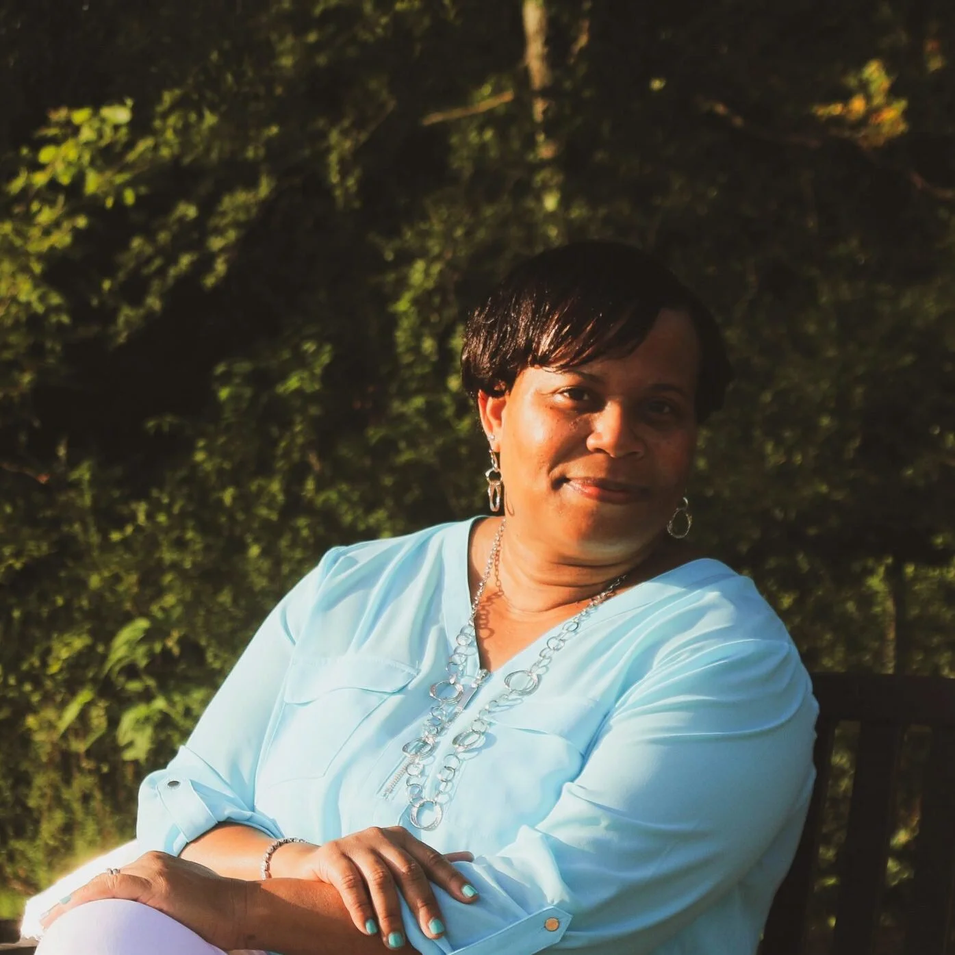 Roeshelle-Lewis-Headshot-scaled-e1614462034402.jpg