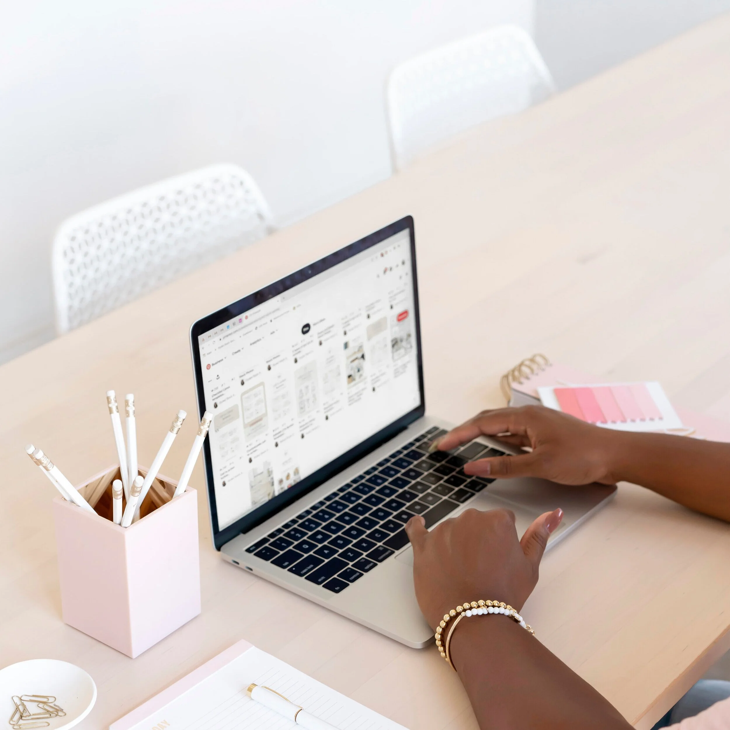 9 Blogging Laws Every Blogger Needs to Obey