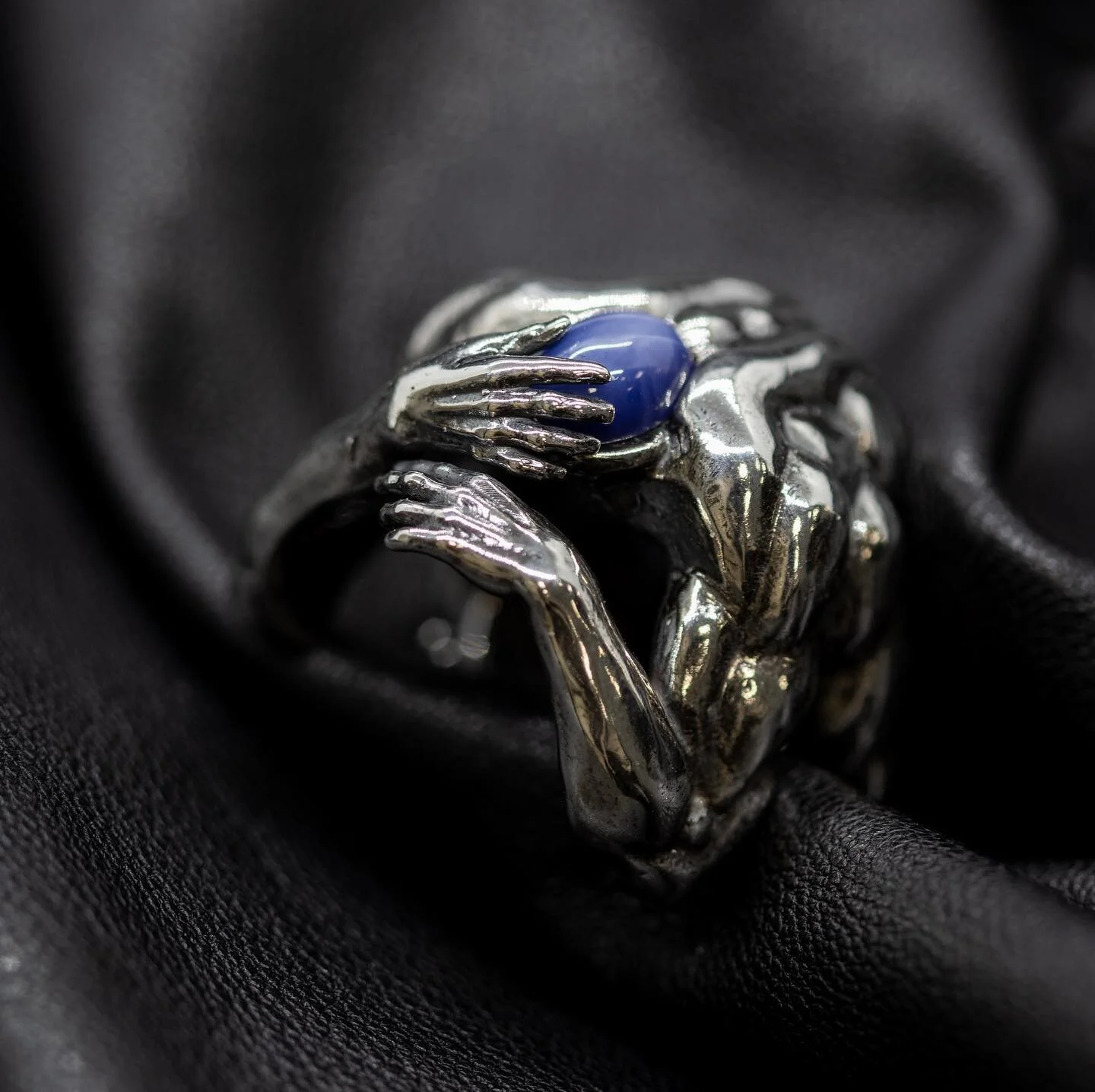 Holding it in ring, sterling silver with synthetic star sapphire. 

#jewelry #wierd #mensrings #tatoo #bikerlife #rings #alternative #sterling #scad #earrings #tattoolife #gold #necklace #silver #bikers #mensfashion #mensjewelry #handmade #vintage #b